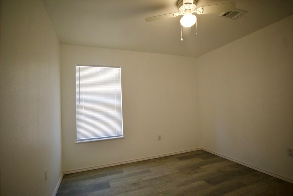 14192 Campfire Circle Log Cabin TX 75148