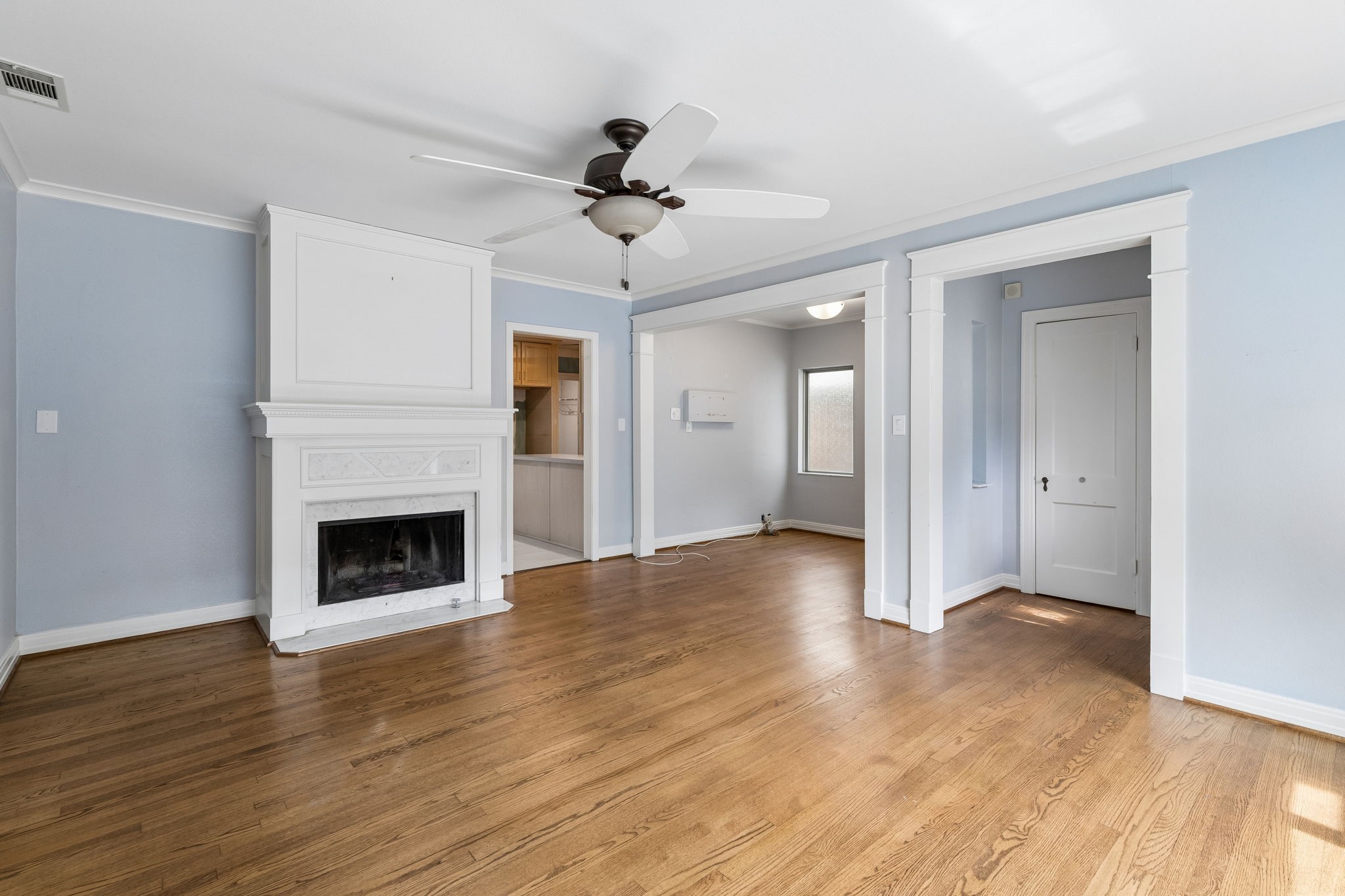 8015 Eagle Trail Dallas TX 75238
