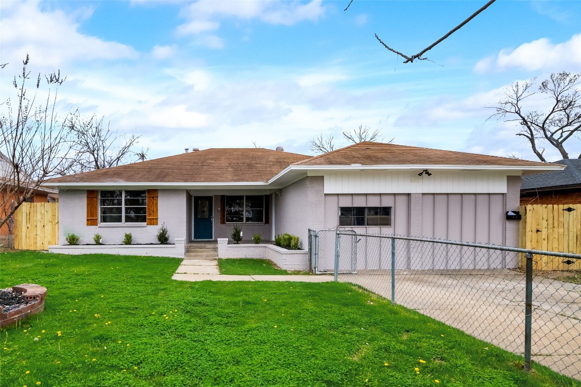 8824 Greenmound Avenue Dallas TX 75227