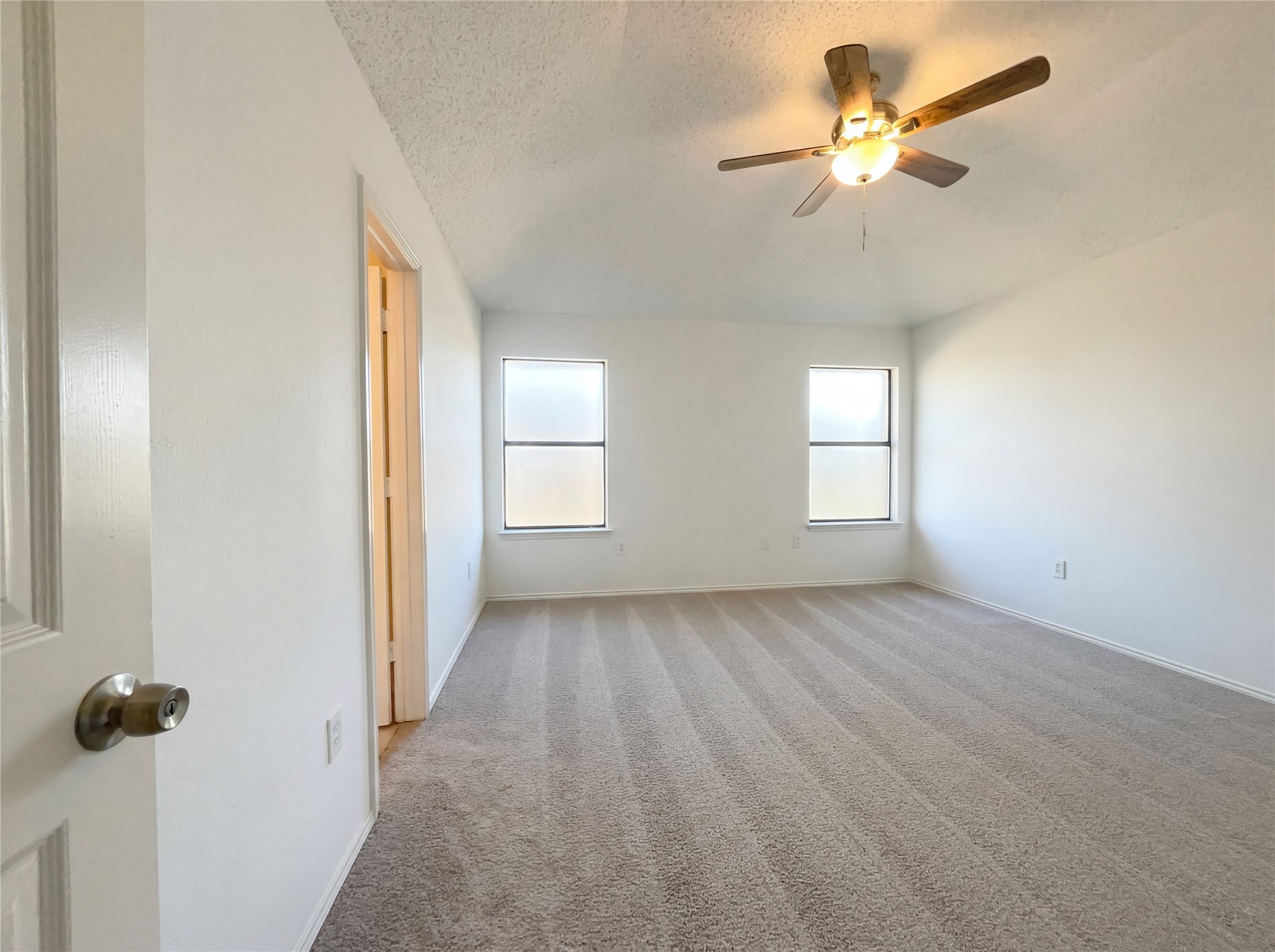 709 Sandy Trail Fort Worth TX 76120