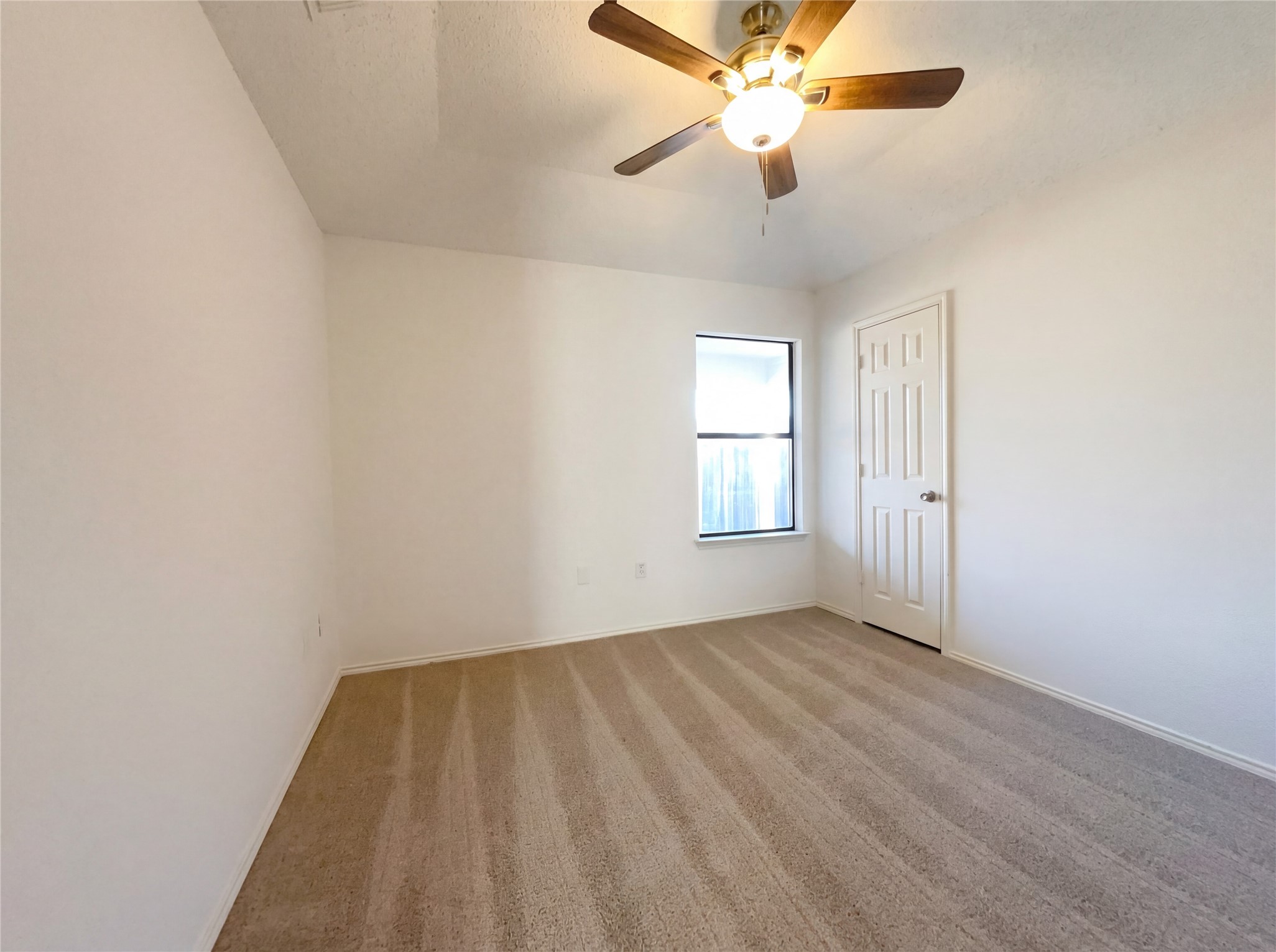 709 Sandy Trail Fort Worth TX 76120