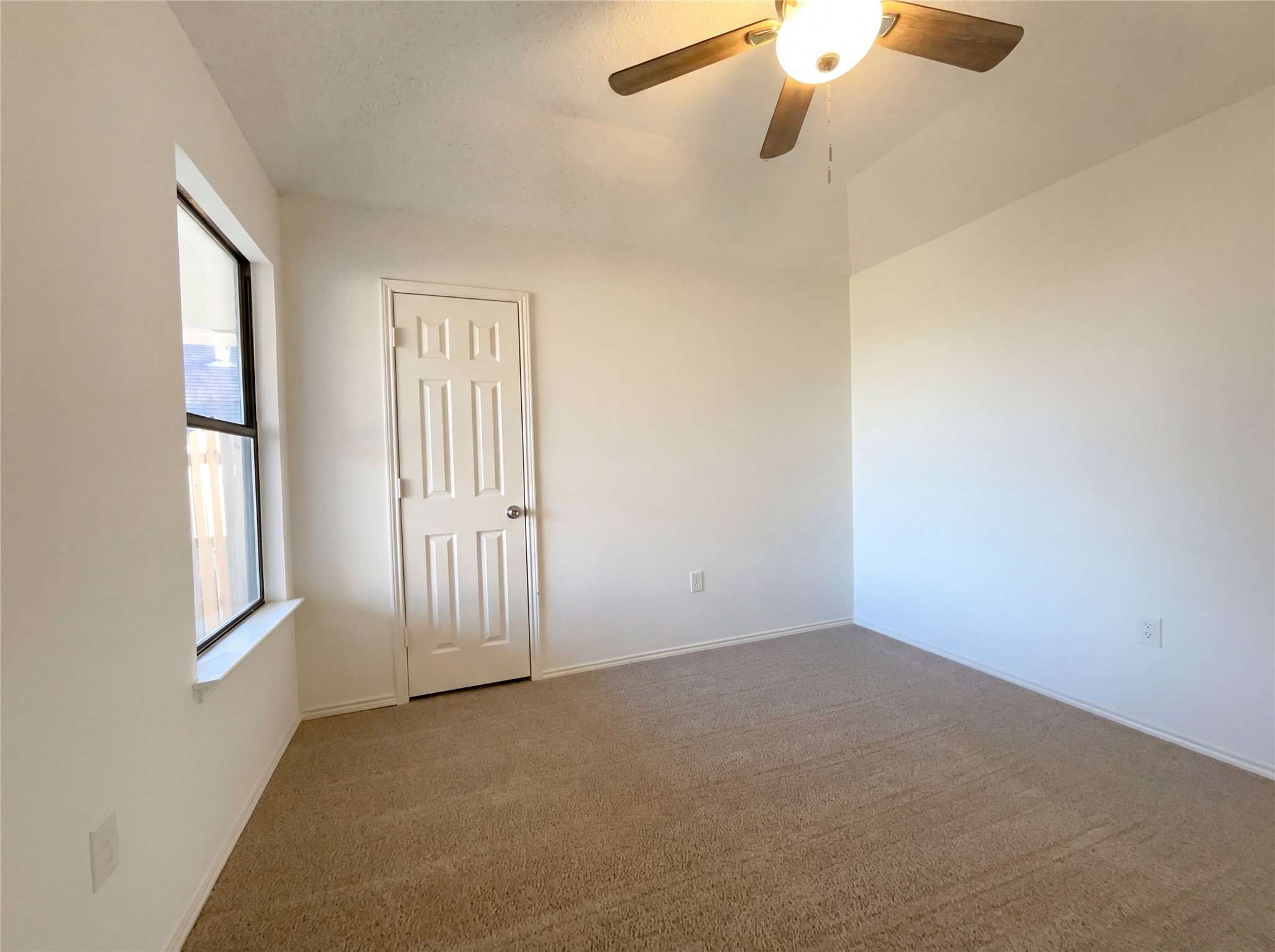 709 Sandy Trail Fort Worth TX 76120