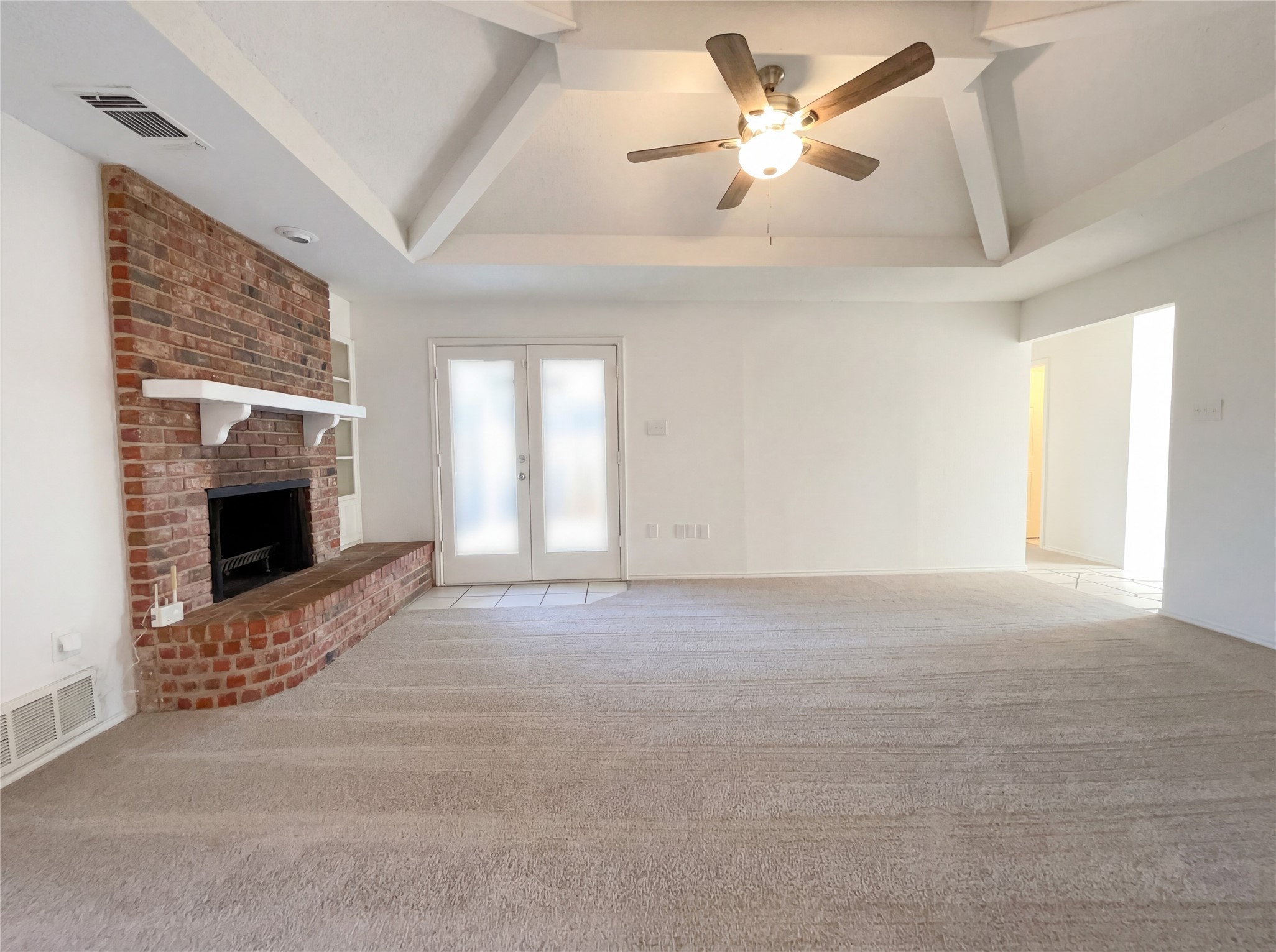 709 Sandy Trail Fort Worth TX 76120