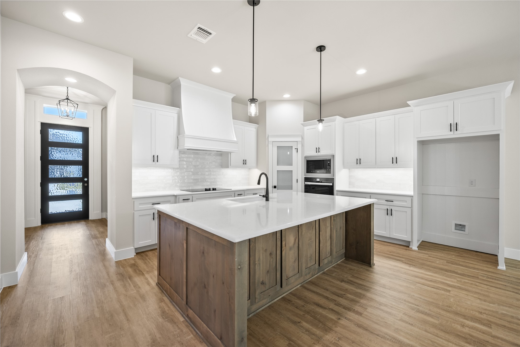 903 Boston Lane River Oaks TX 76114
