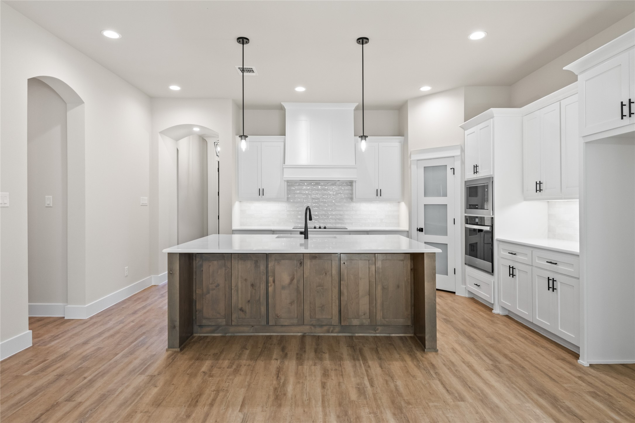 903 Boston Lane River Oaks TX 76114