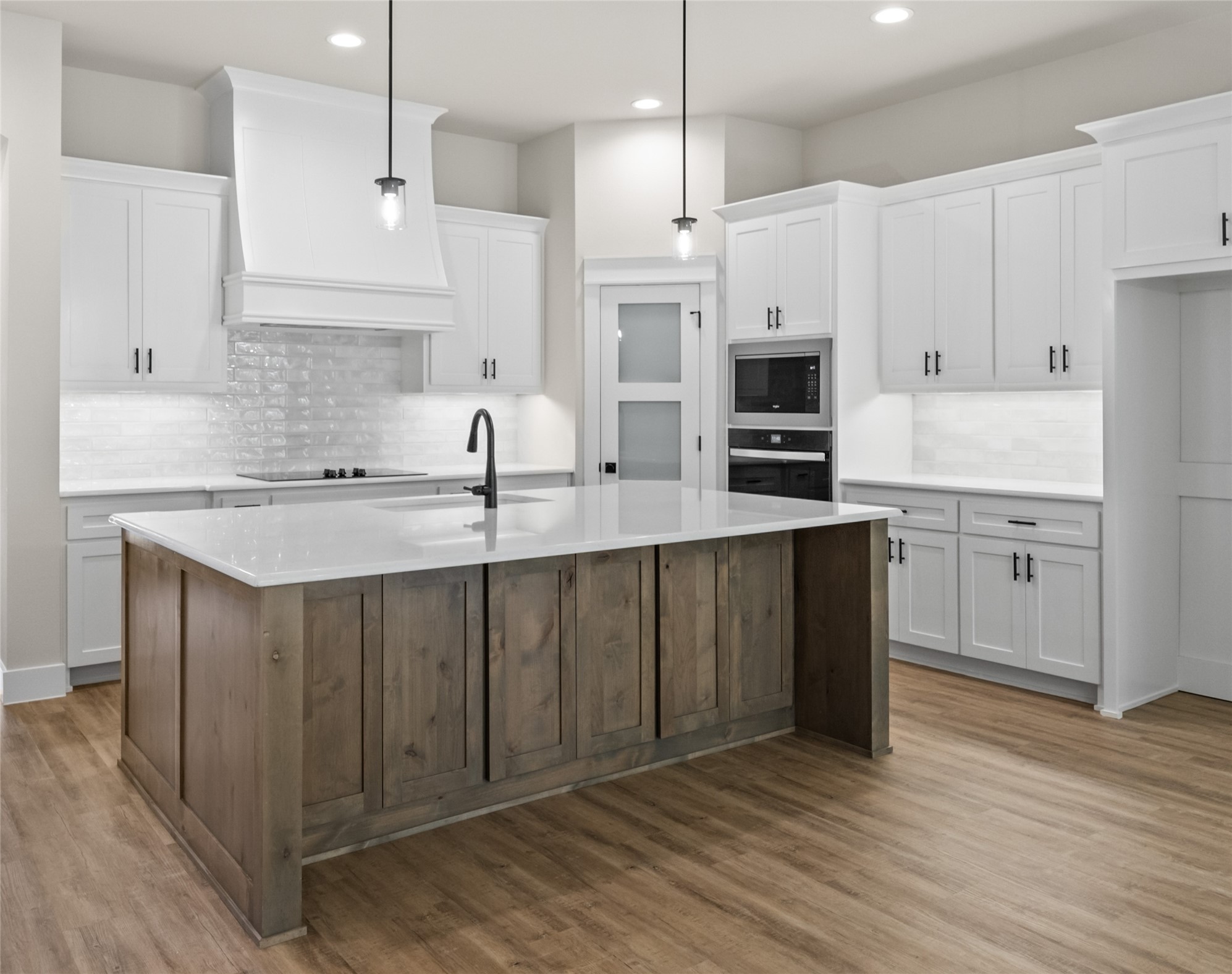 903 Boston Lane River Oaks TX 76114