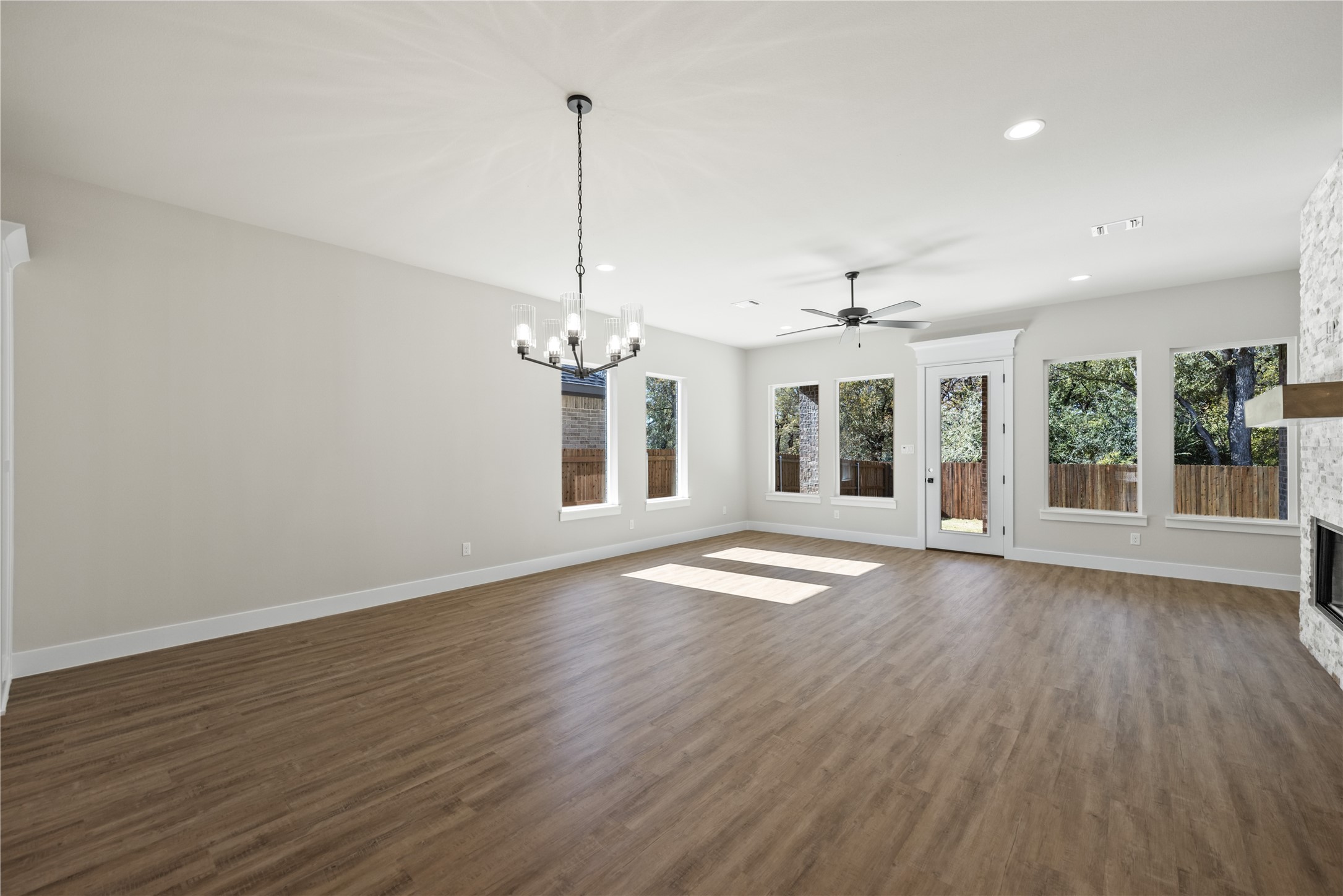 903 Boston Lane River Oaks TX 76114