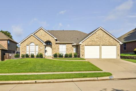 4611 Paddington Lane Grand Prairie TX 75052