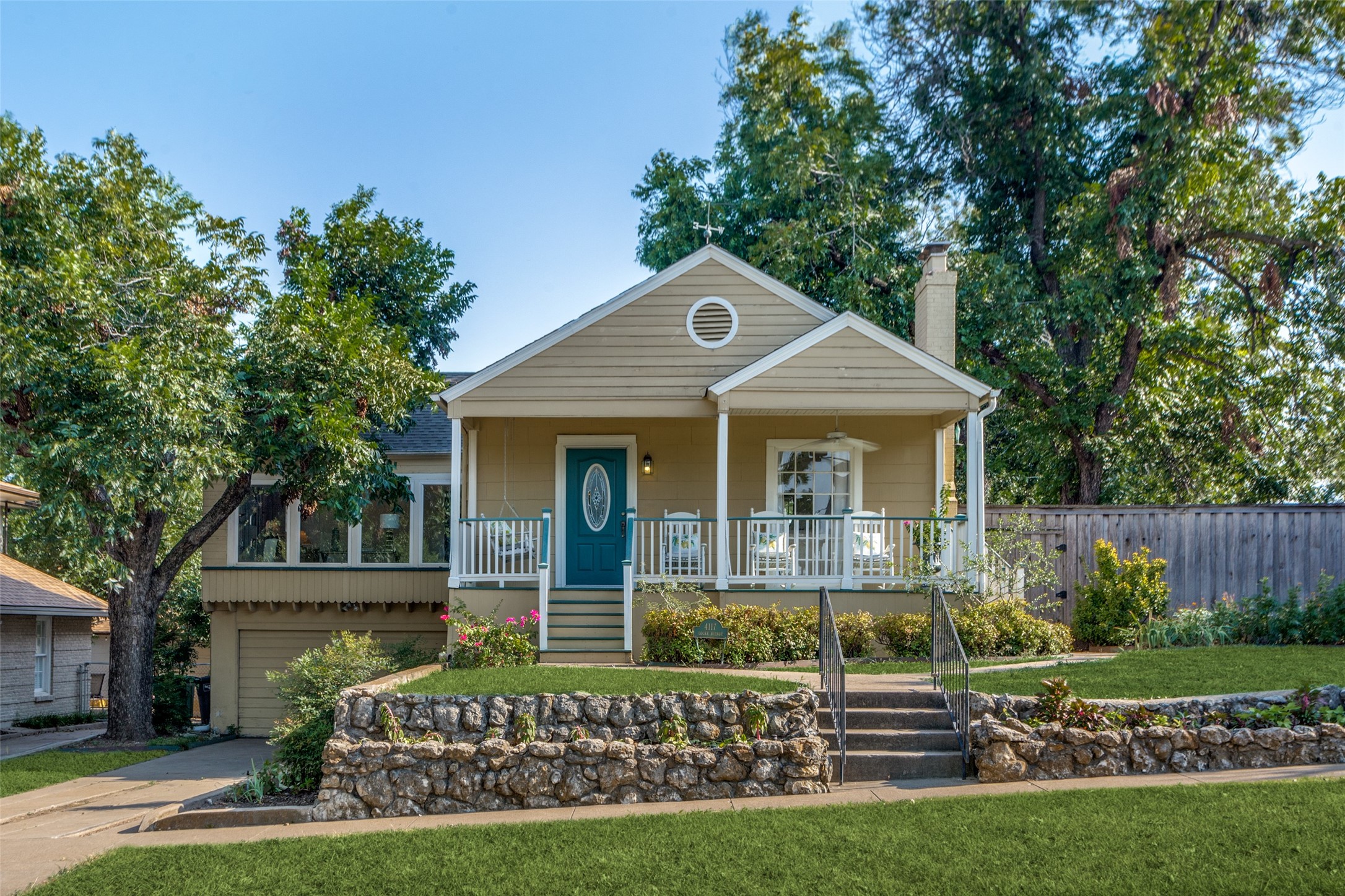 4117 Locke Avenue Fort Worth TX 76107