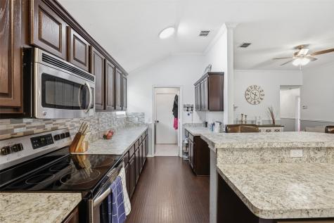 4800 Topaz Lane Granbury TX 76049