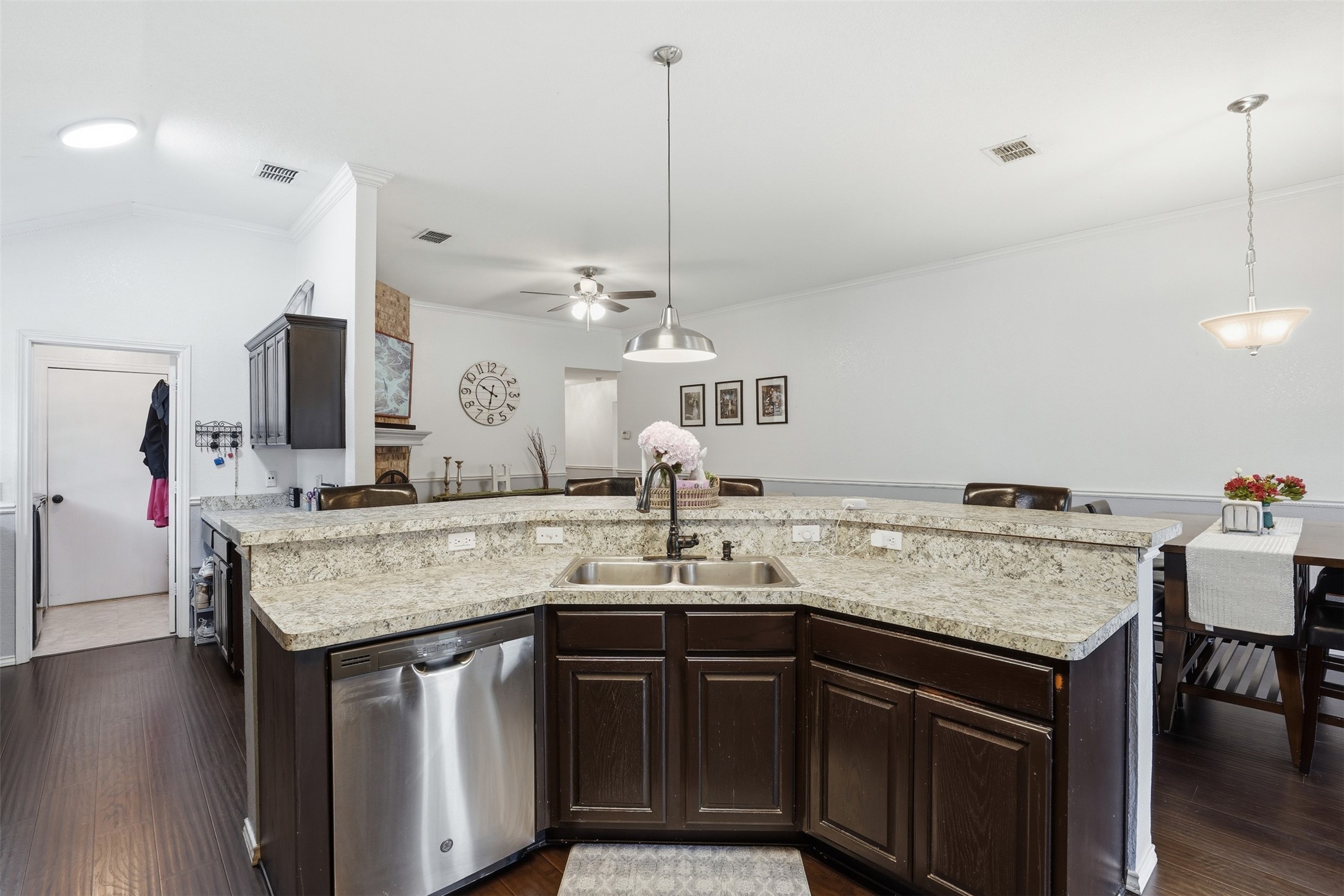 4800 Topaz Lane Granbury TX 76049