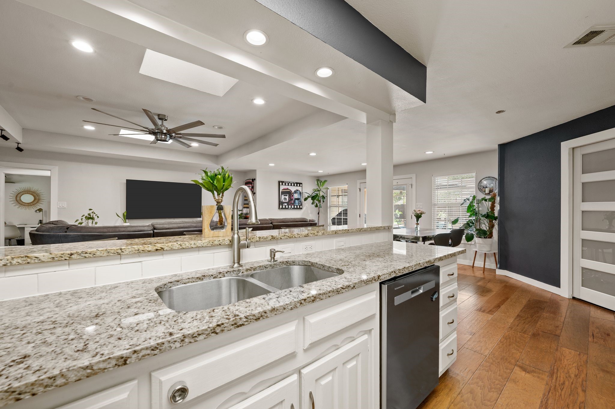 4306 Three Oaks Drive Arlington TX 76016
