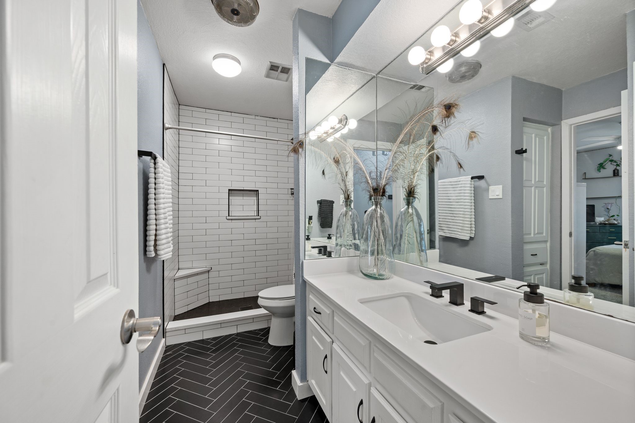4306 Three Oaks Drive Arlington TX 76016