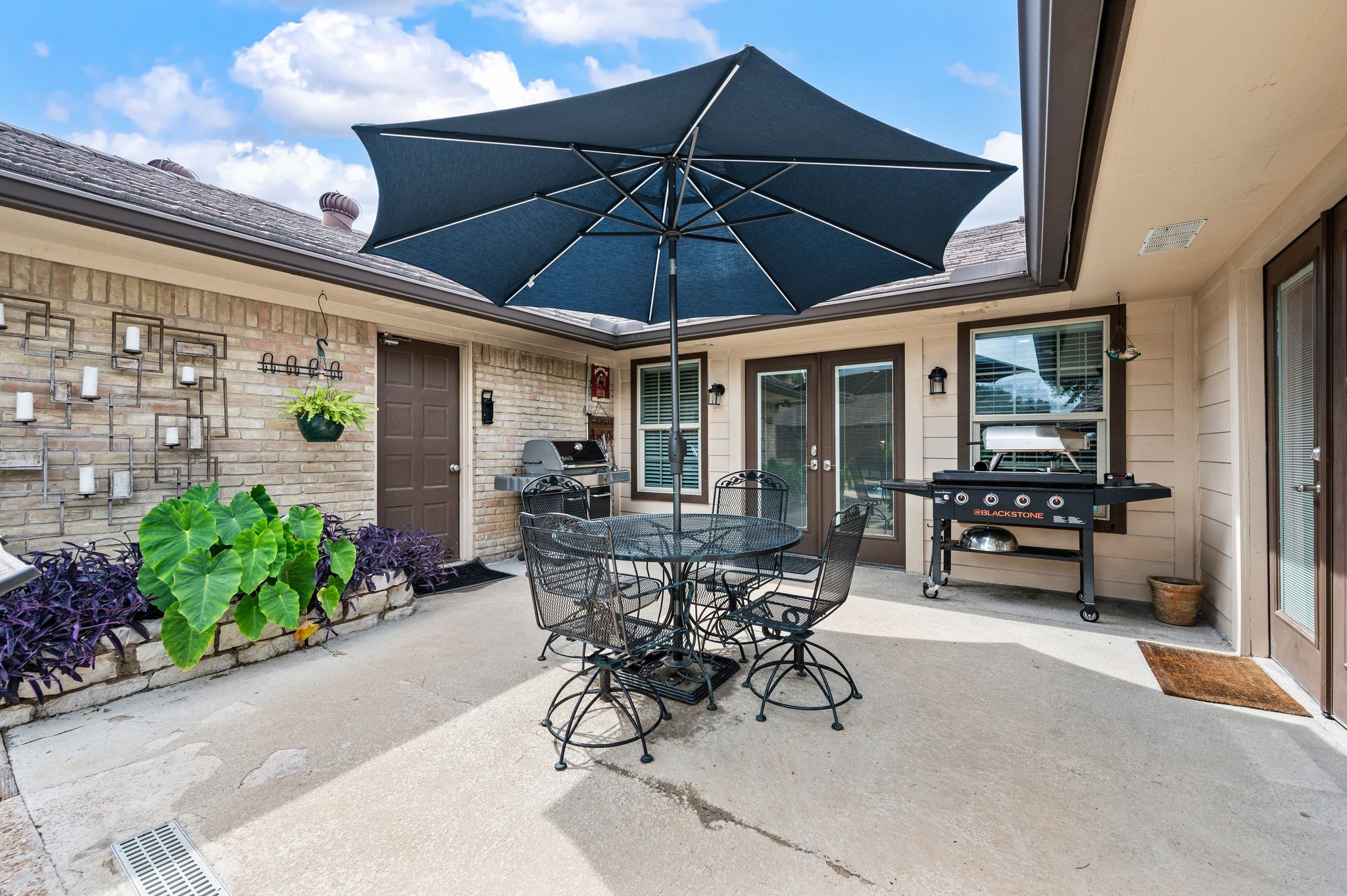 4306 Three Oaks Drive Arlington TX 76016