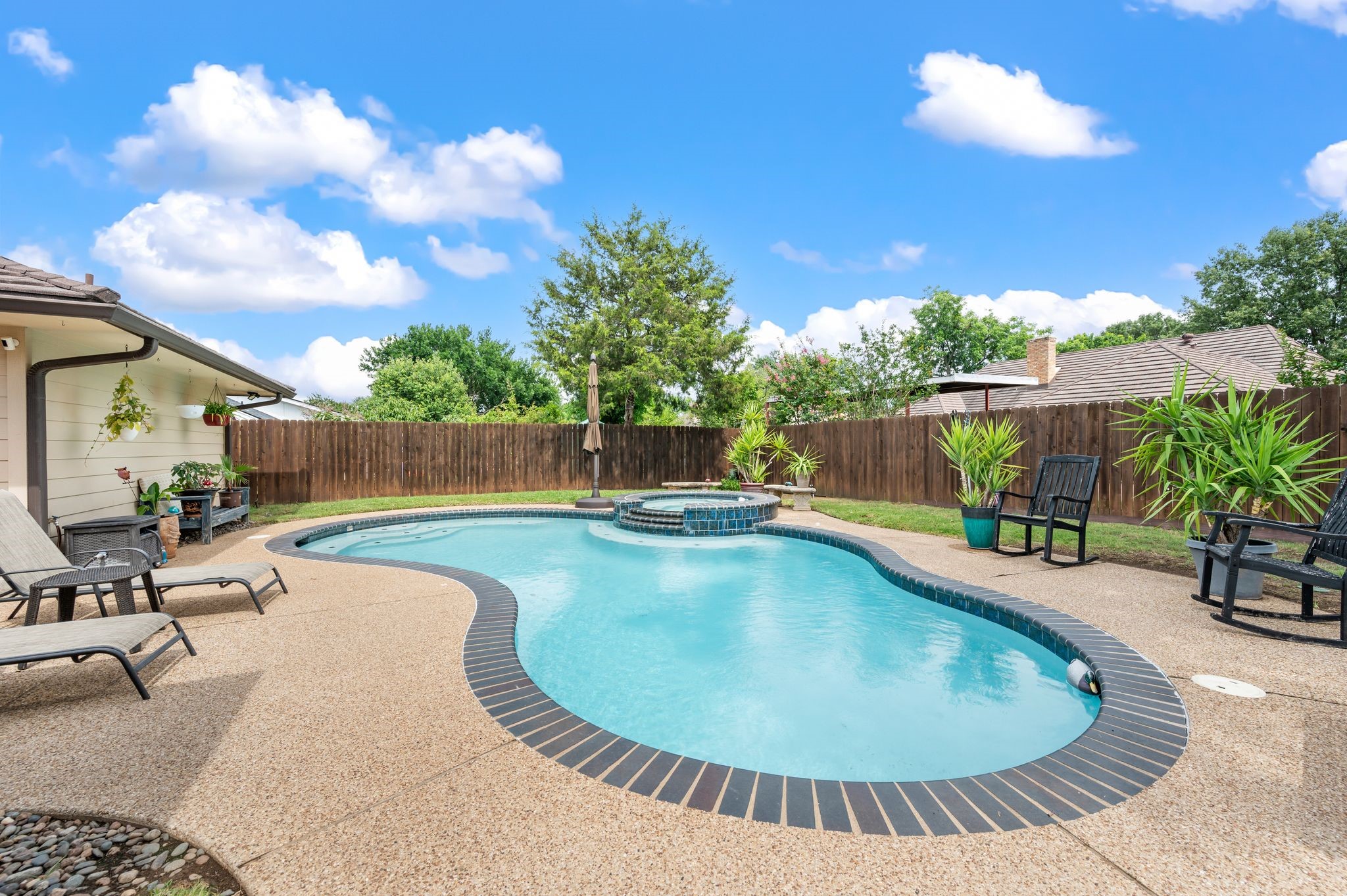 4306 Three Oaks Drive Arlington TX 76016