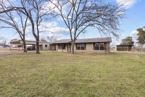 1223 Yowell Road Whitesboro TX 76273