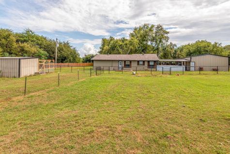 1223 Yowell Road Whitesboro TX 76273