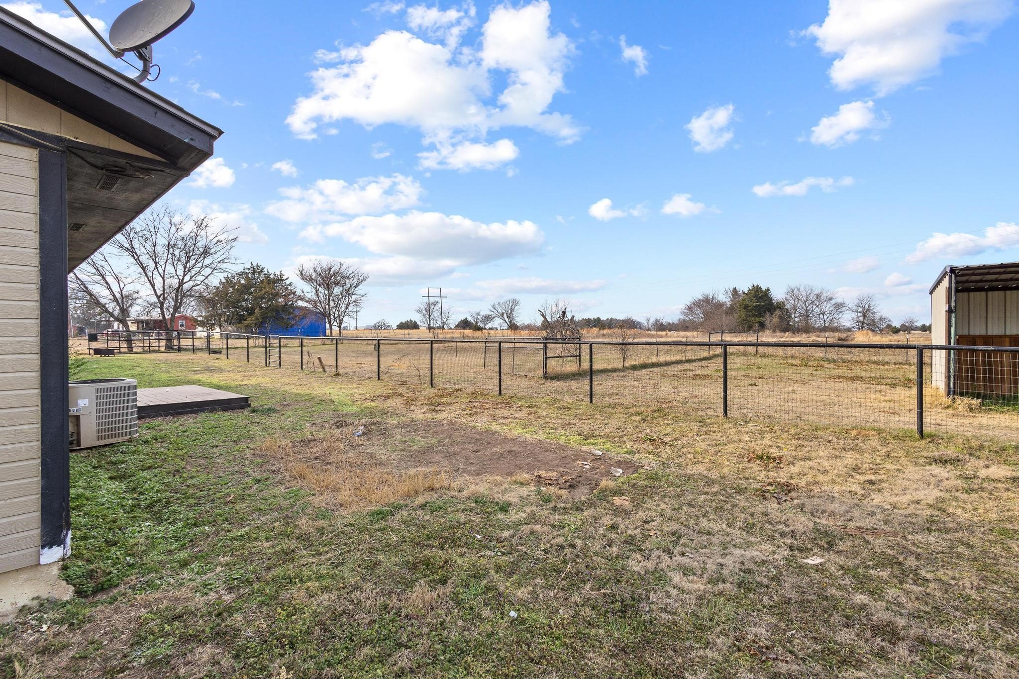1223 Yowell Road Whitesboro TX 76273