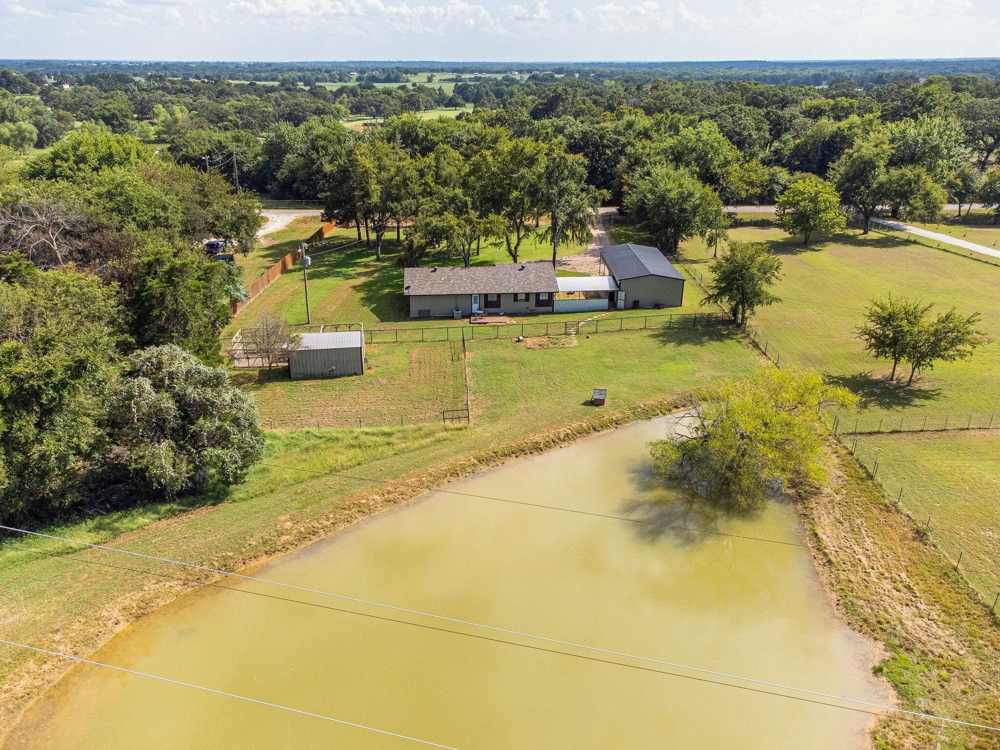 1223 Yowell Road Whitesboro TX 76273