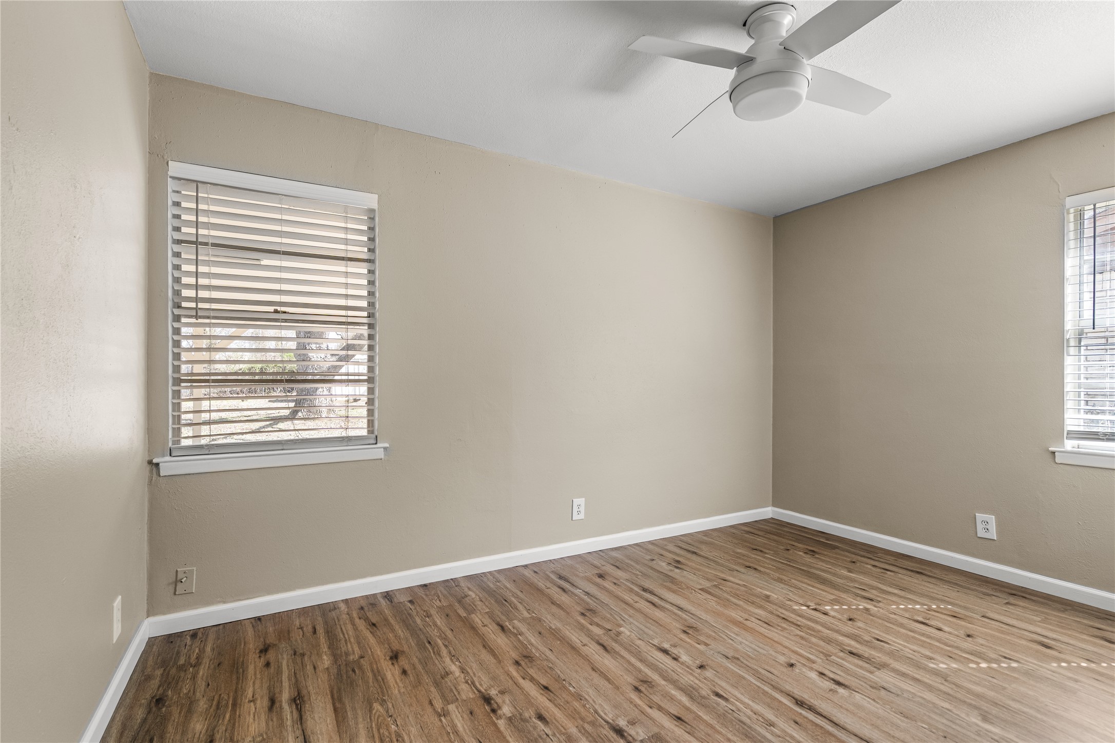 2624 Woodlawn Drive Ennis TX 75119