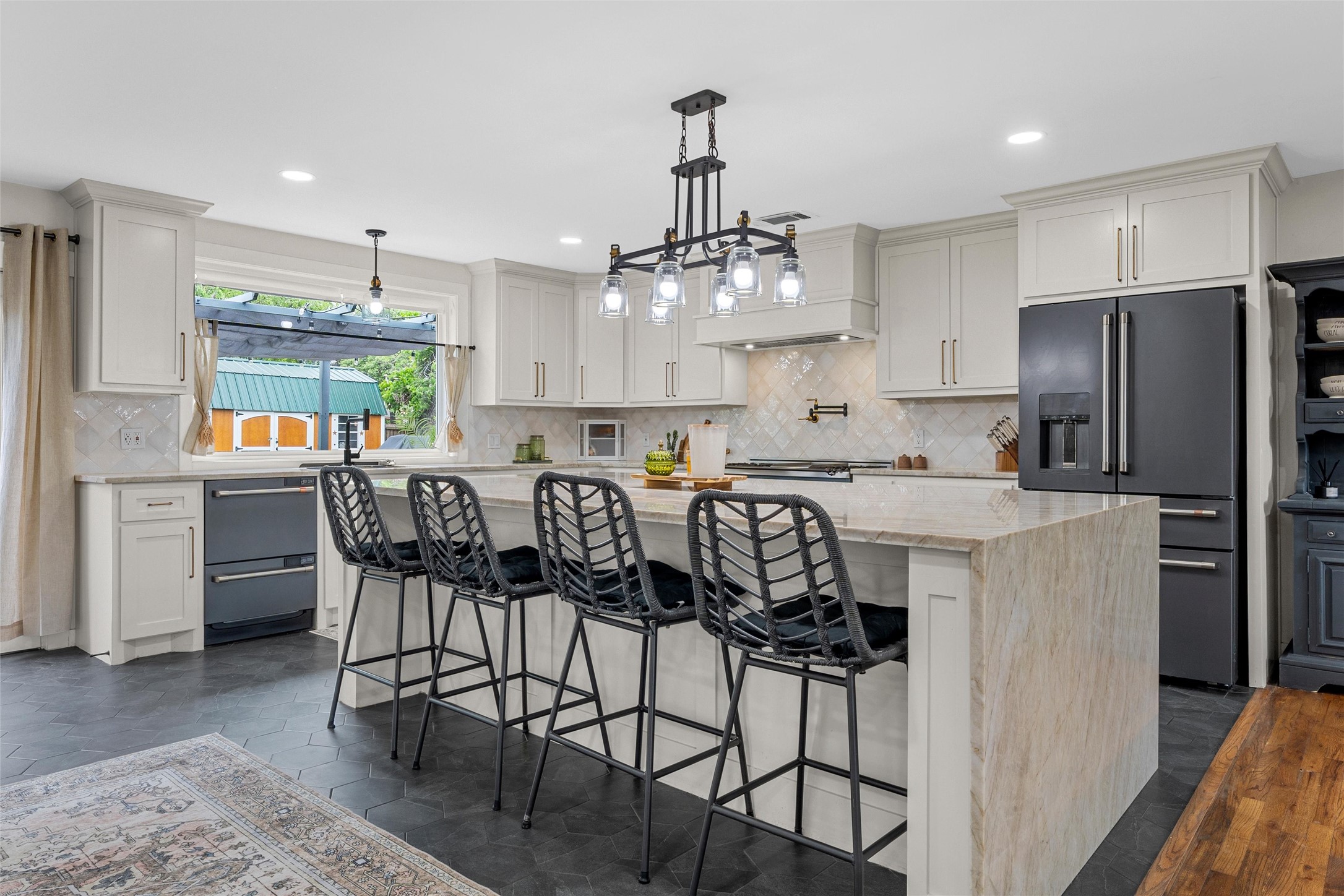 315 S Avenue G Clifton TX 76634