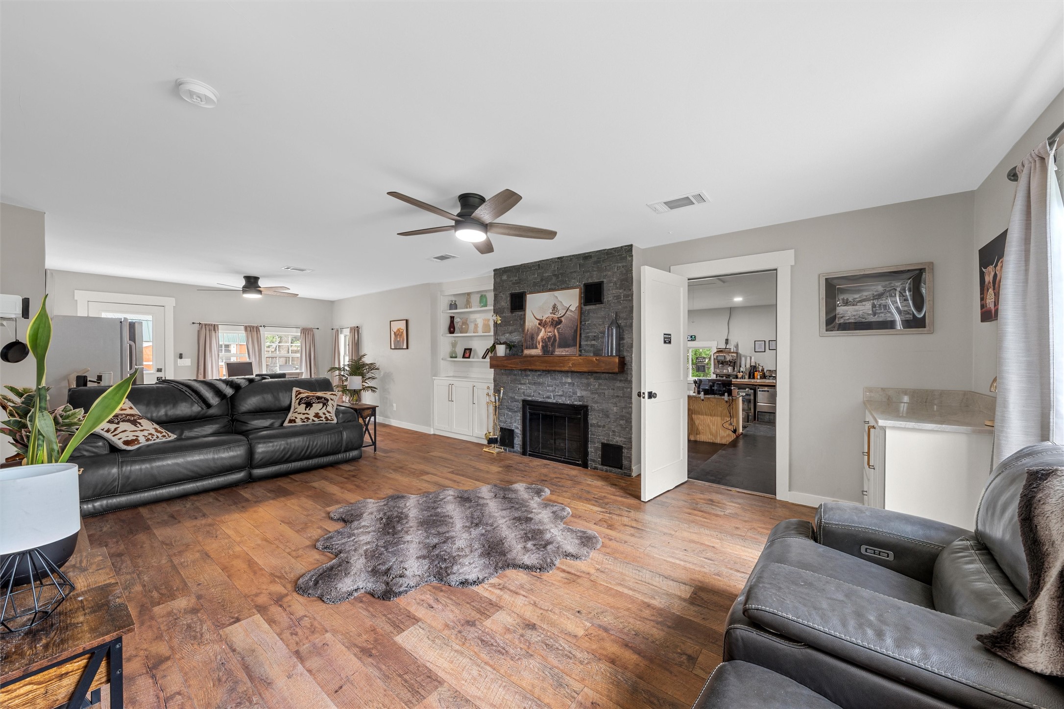 315 S Avenue G Clifton TX 76634
