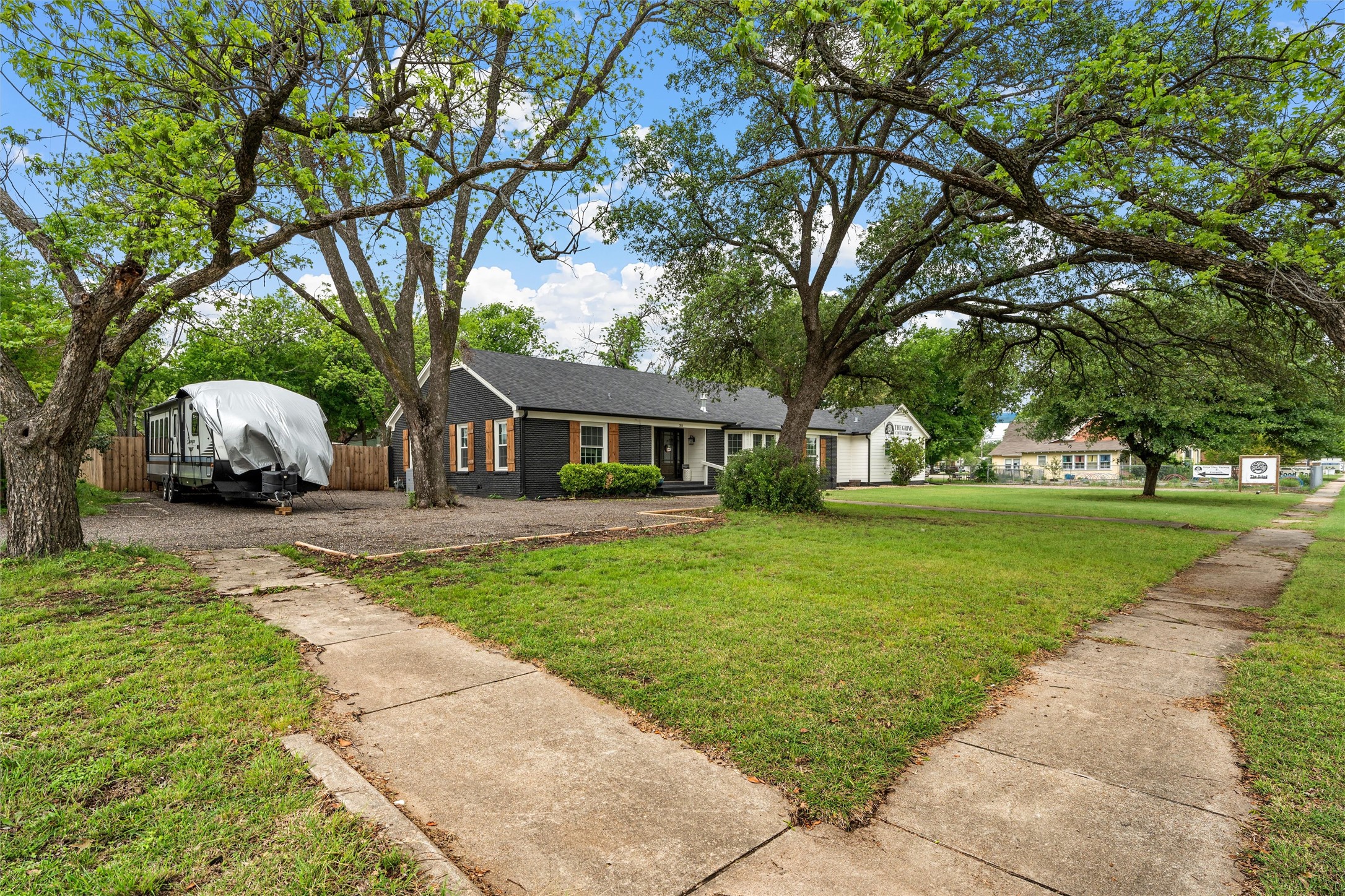 315 S Avenue G Clifton TX 76634