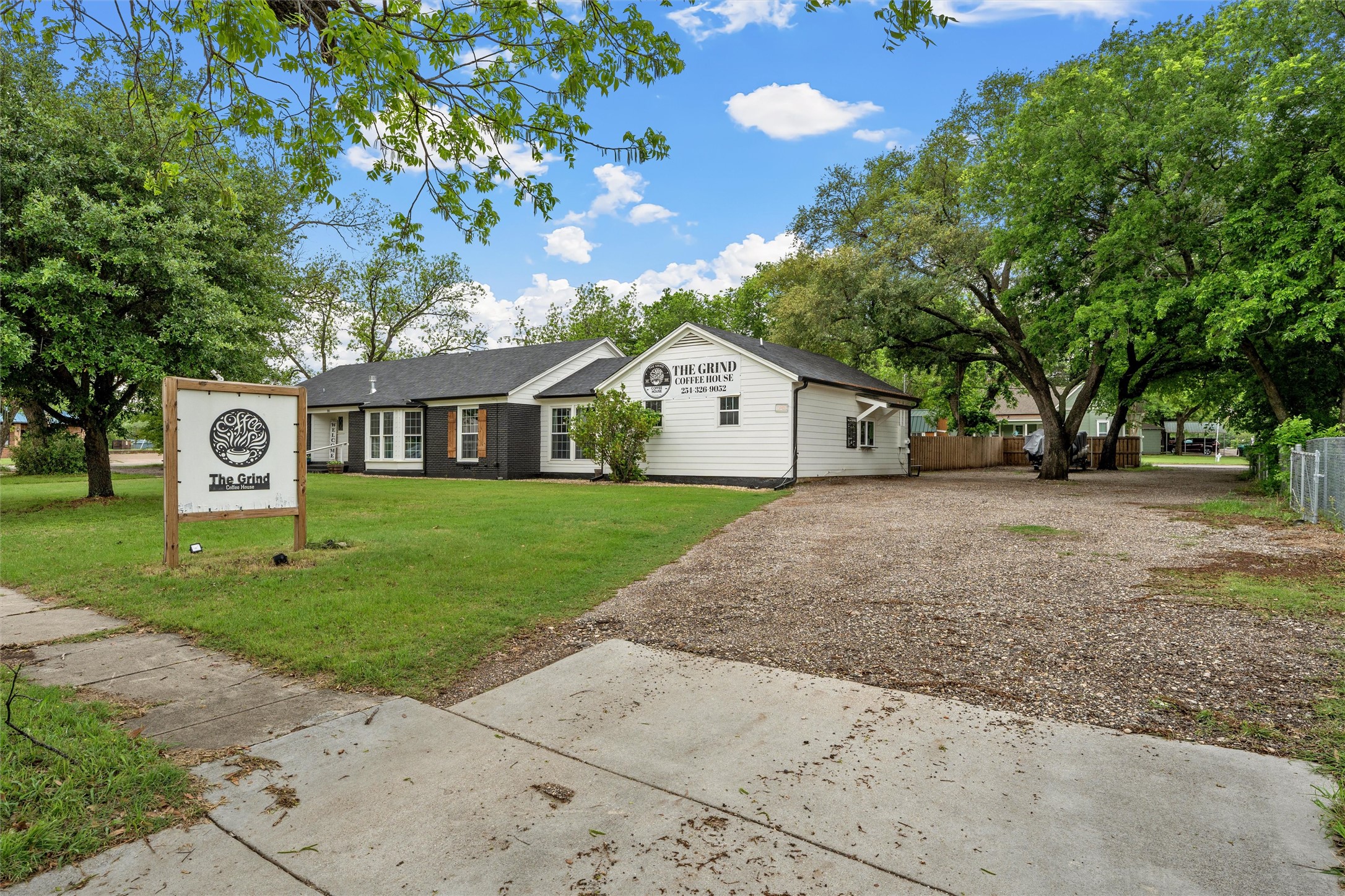 315 S Avenue G Clifton TX 76634