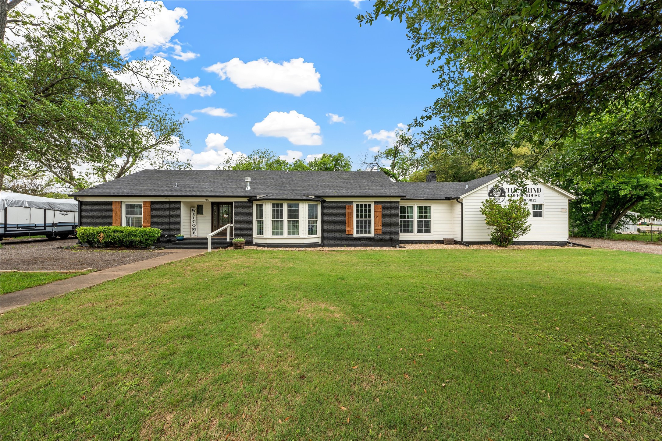 315 S Avenue G Clifton TX 76634