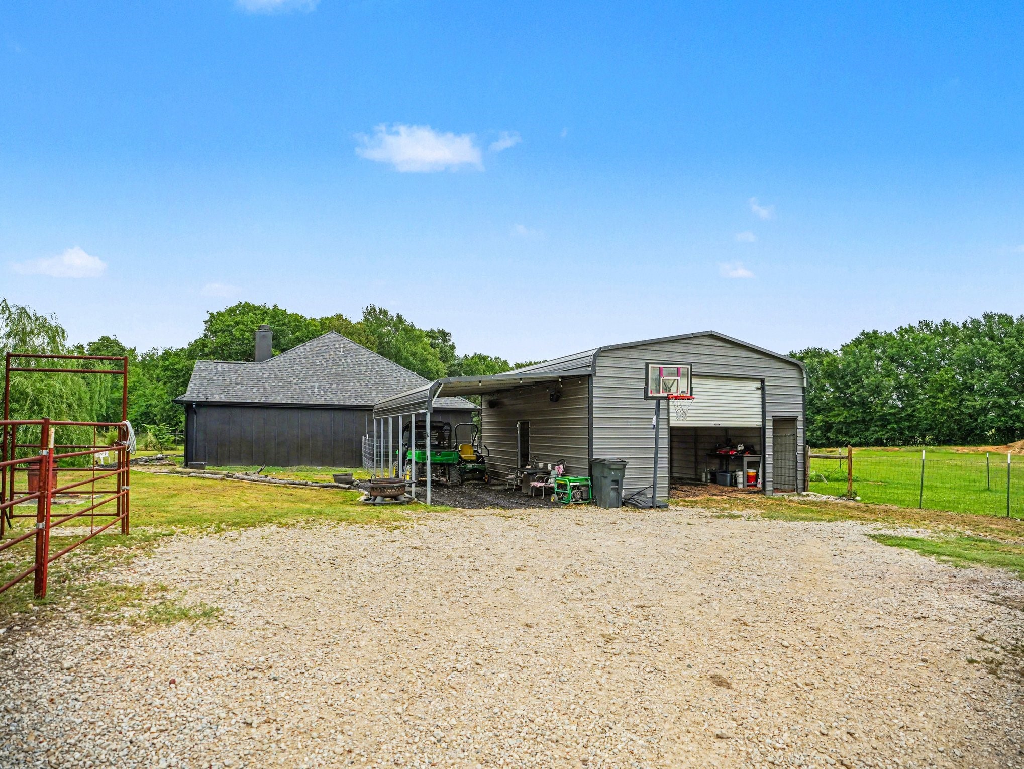 17821 County Road 4069 Kemp TX 75143