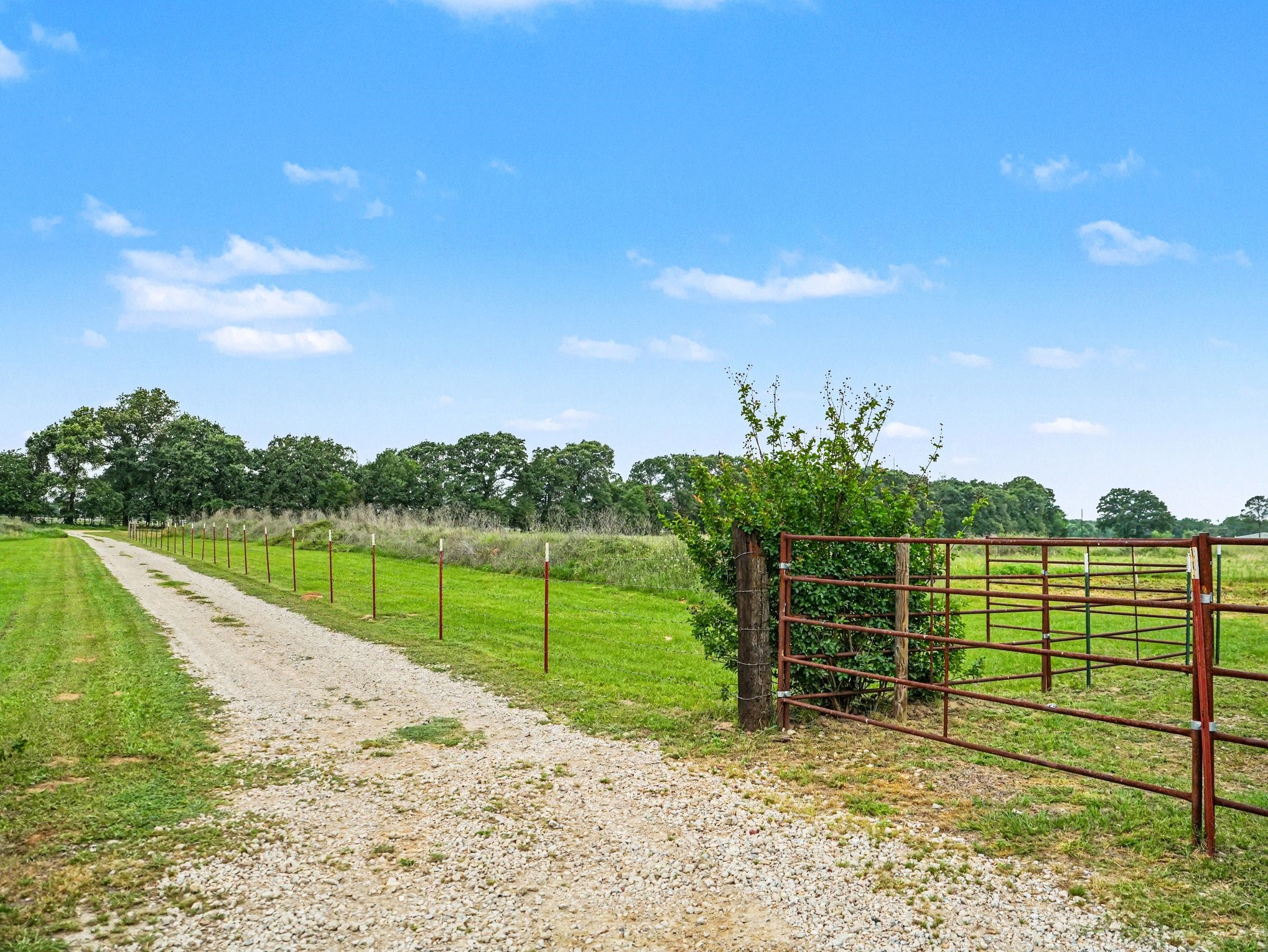 17821 County Road 4069 Kemp TX 75143
