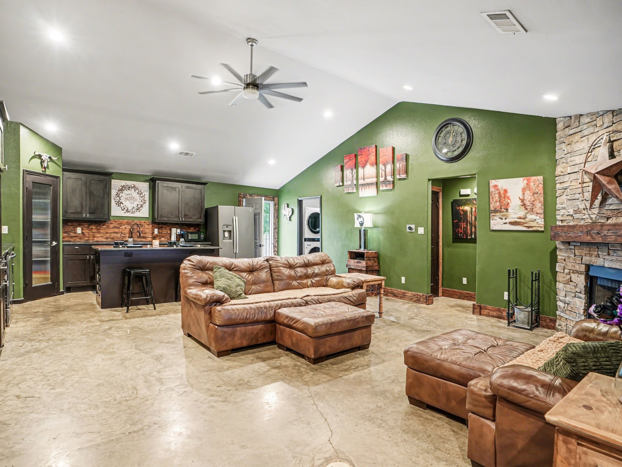 17821 County Road 4069 Kemp TX 75143