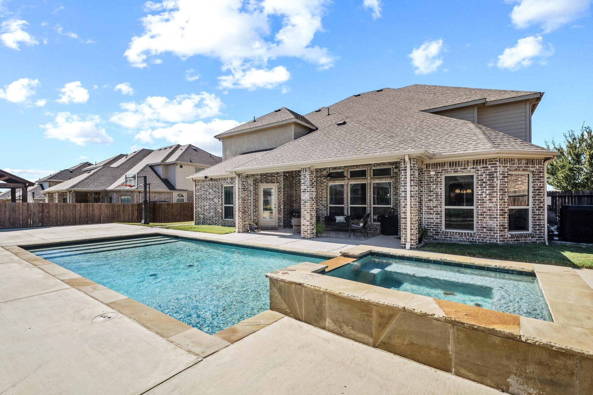 104 Sweetleaf Drive Red Oak TX 75154