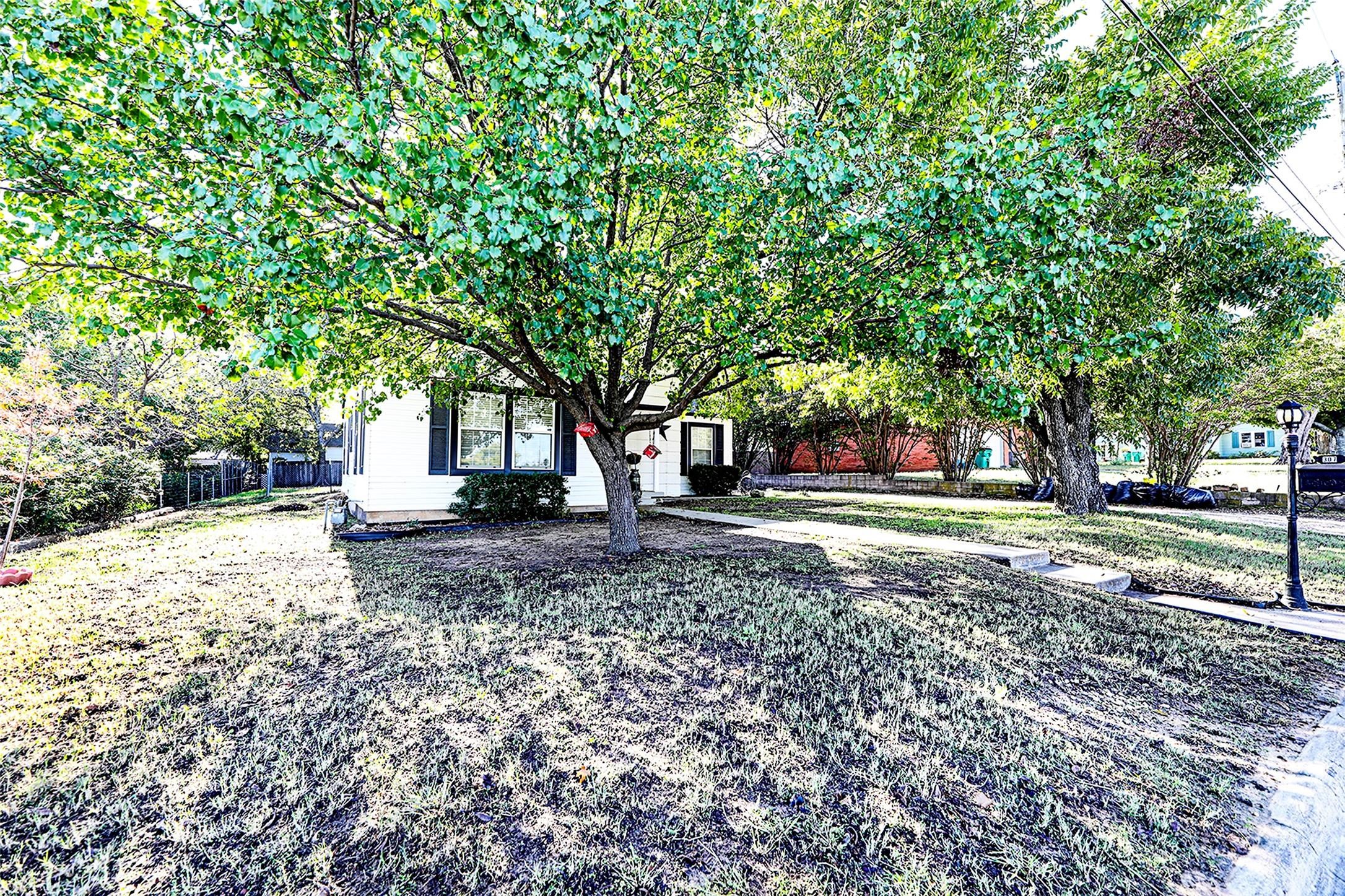 307 Rock Street Bowie TX 76230