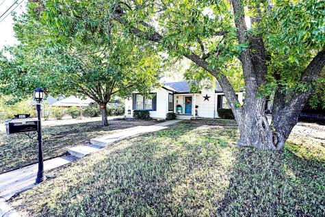 307 Rock Street Bowie TX 76230