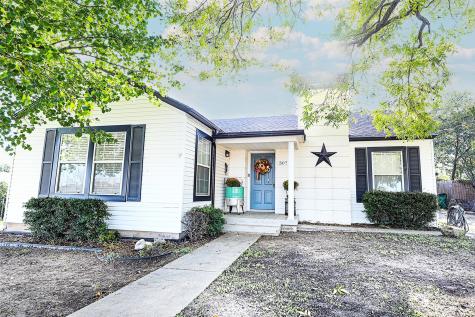 307 Rock Street Bowie TX 76230