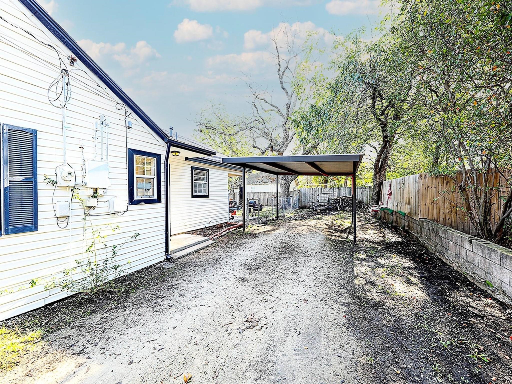 307 Rock Street Bowie TX 76230