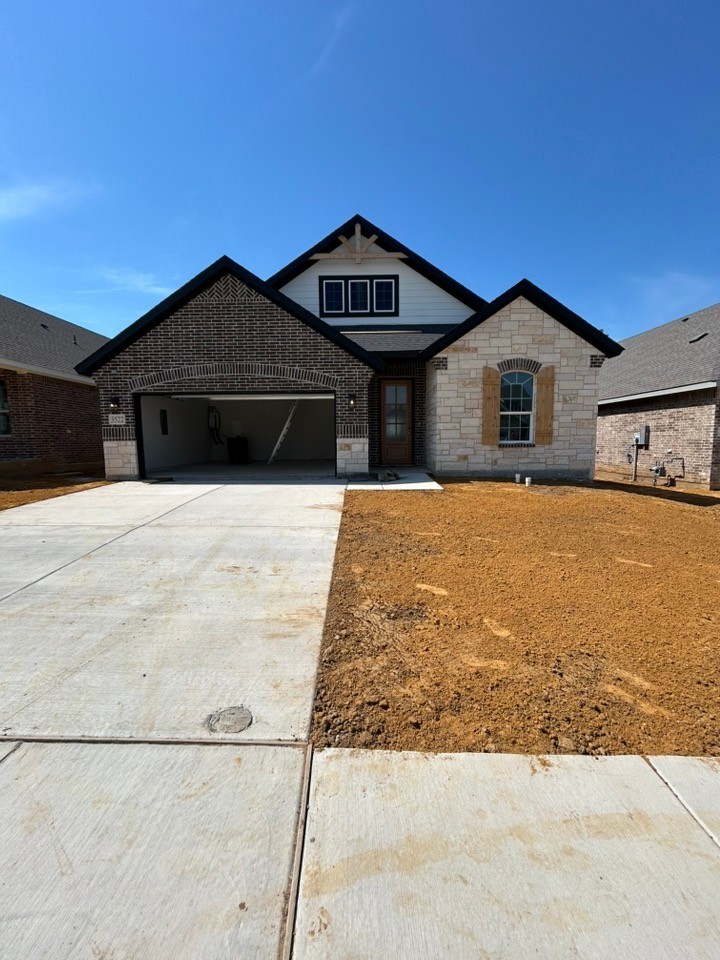 3522 Helena Street Gainesville TX 76240