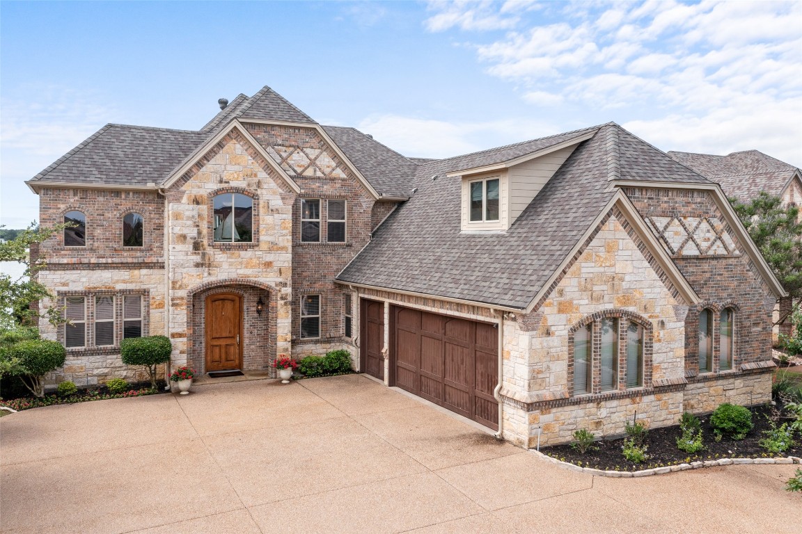 2311 Vienna Drive Granbury TX 76048