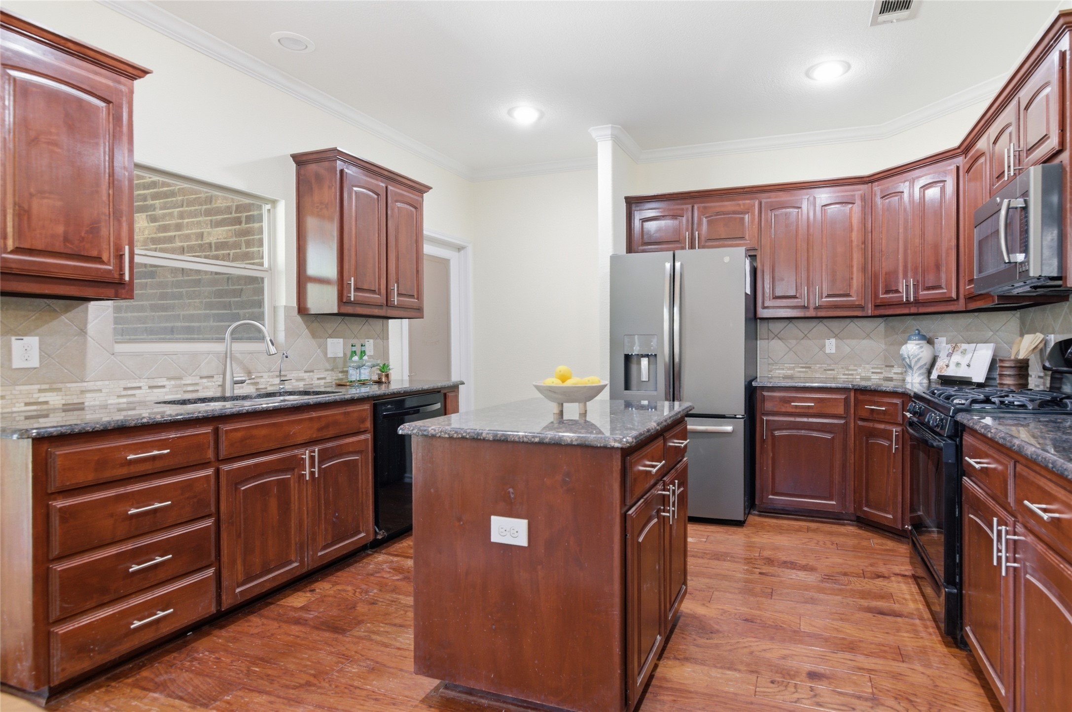 10204 Point Lobos Trail Fort Worth TX 76177