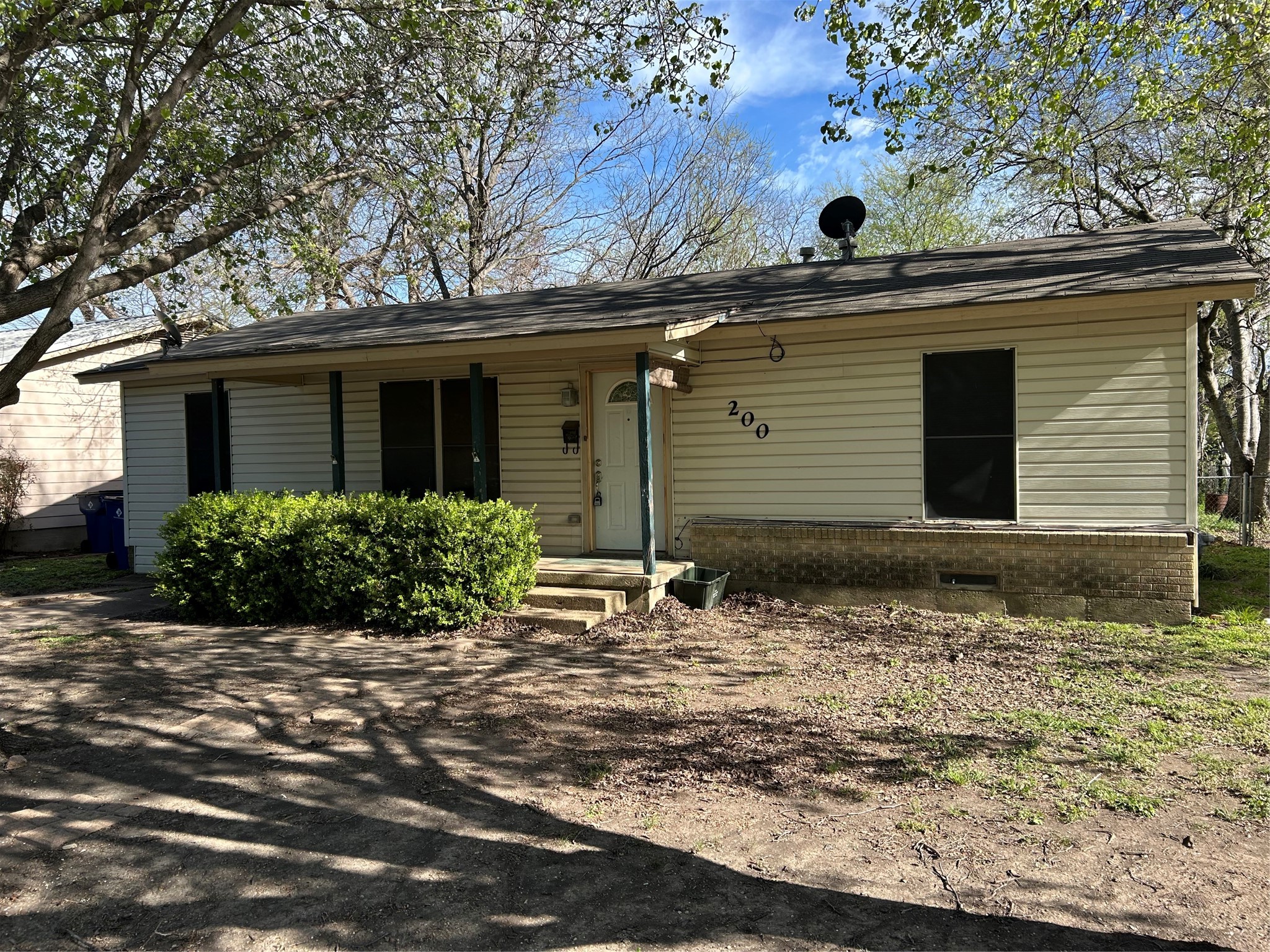 200 Cumberland Road Waxahachie TX 75165