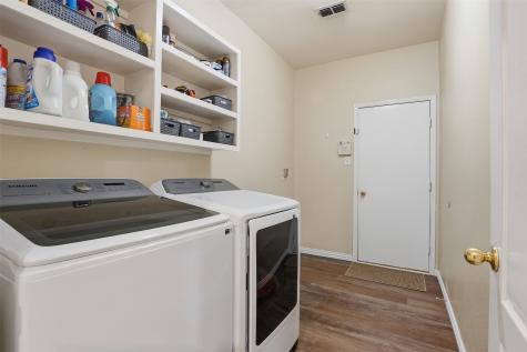 2810 Hammond Drive Grand Prairie TX 75052