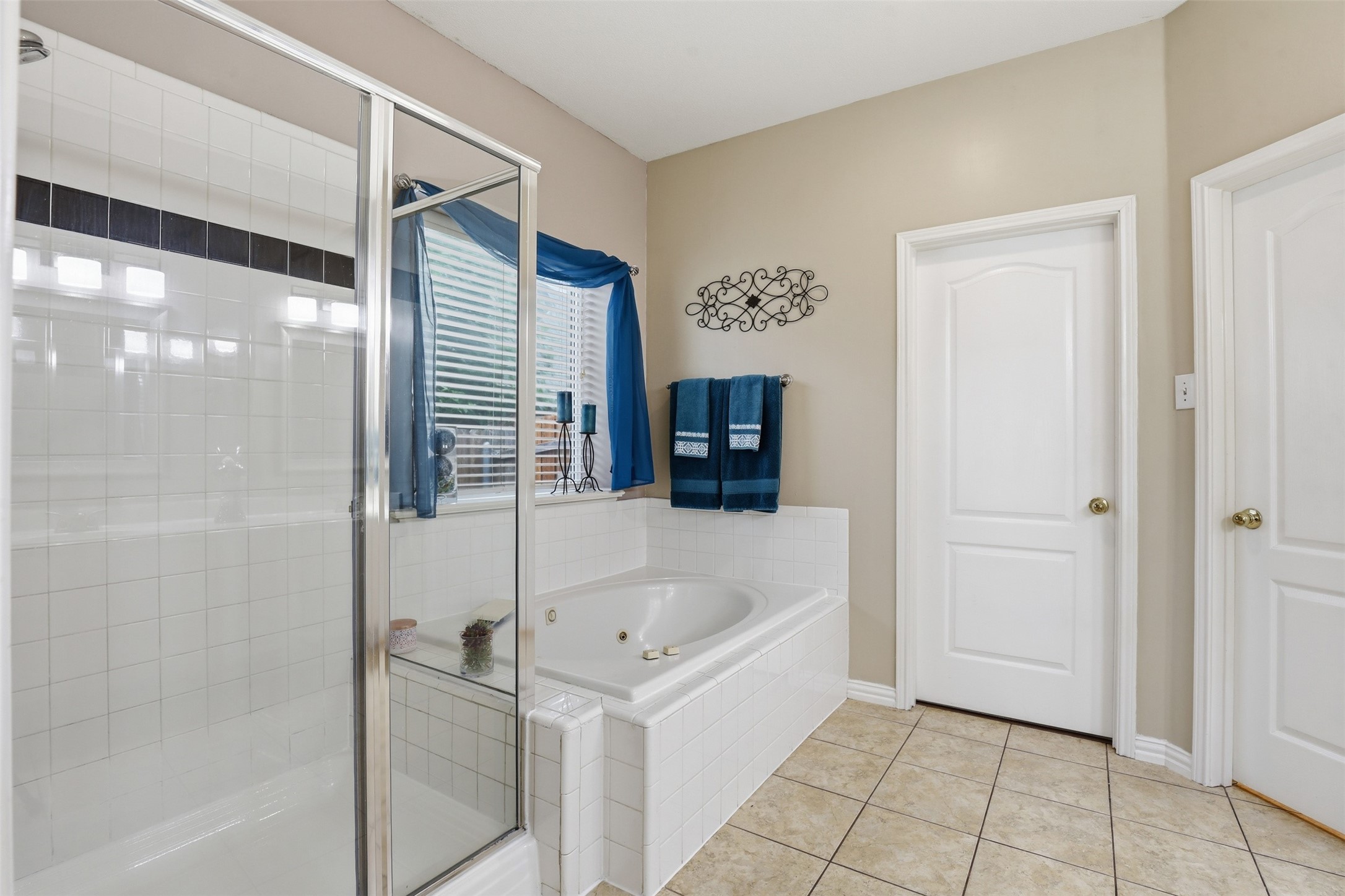 2810 Hammond Drive Grand Prairie TX 75052