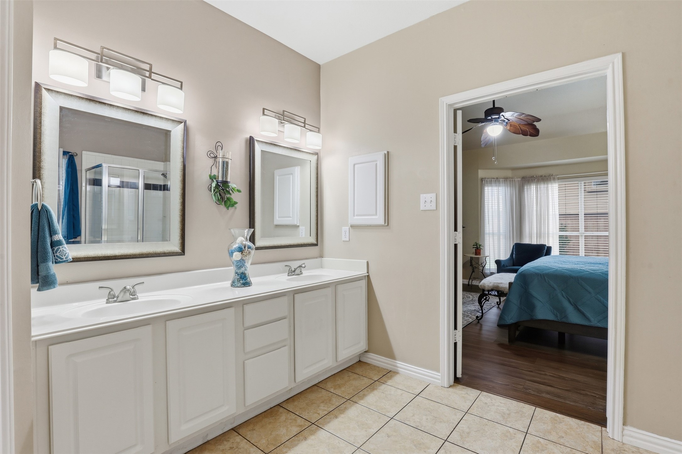 2810 Hammond Drive Grand Prairie TX 75052