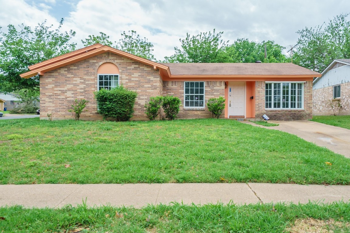 6033 Crosswood Lane Dallas TX 75241
