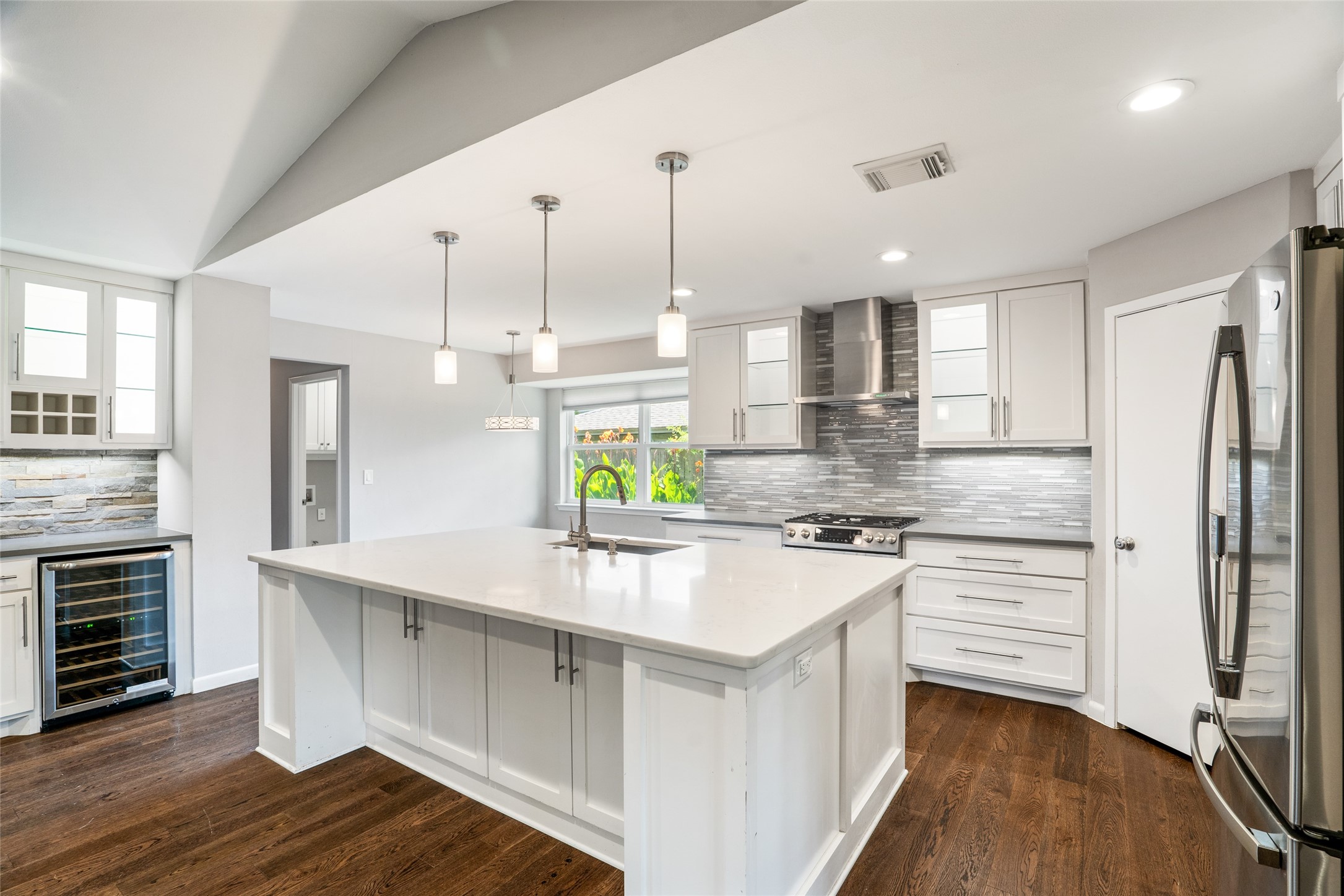 4132 Candlenut Lane Dallas TX 75244