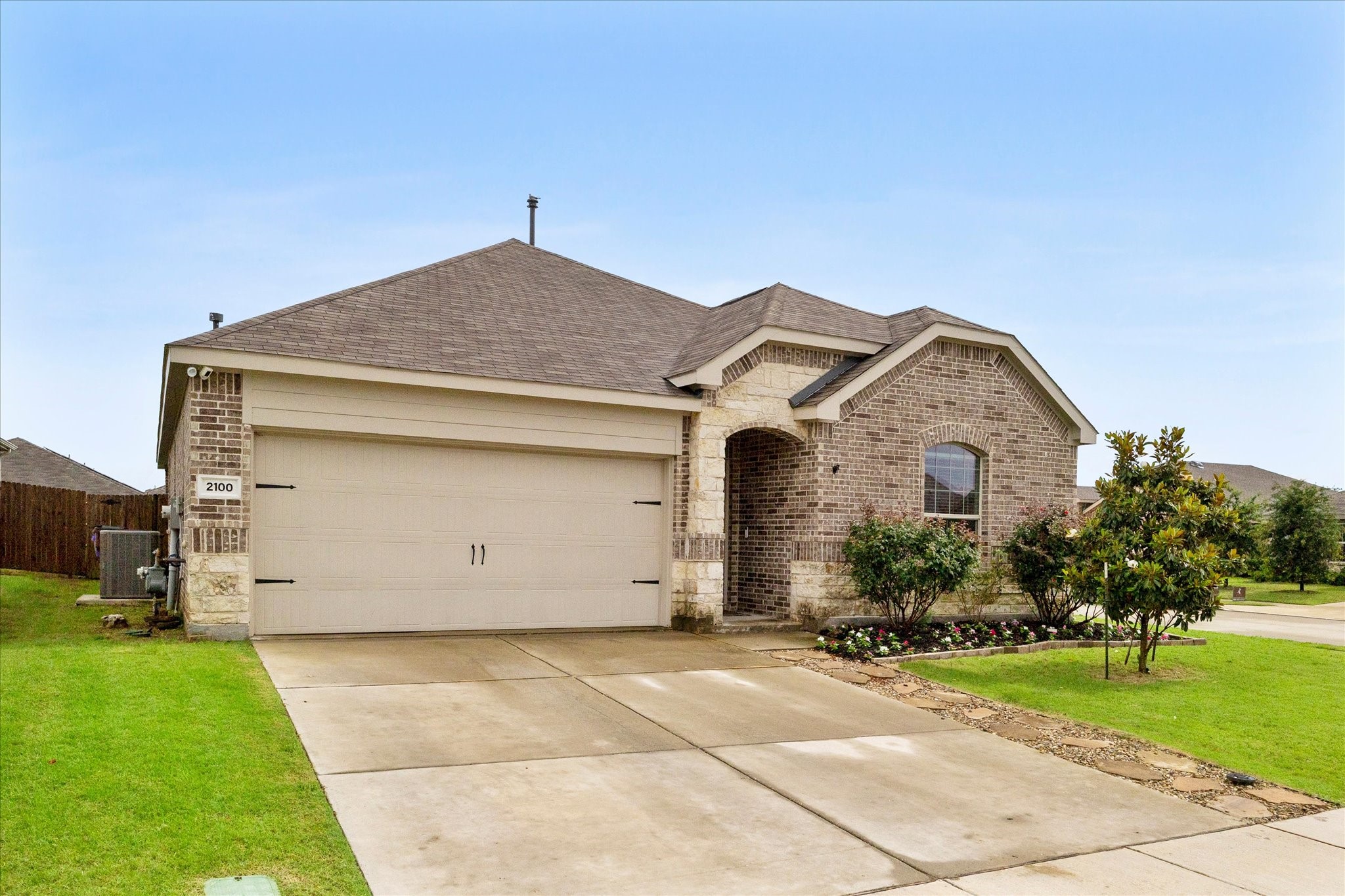 2100 Whispering Sage Boulevard Royse City TX 75189
