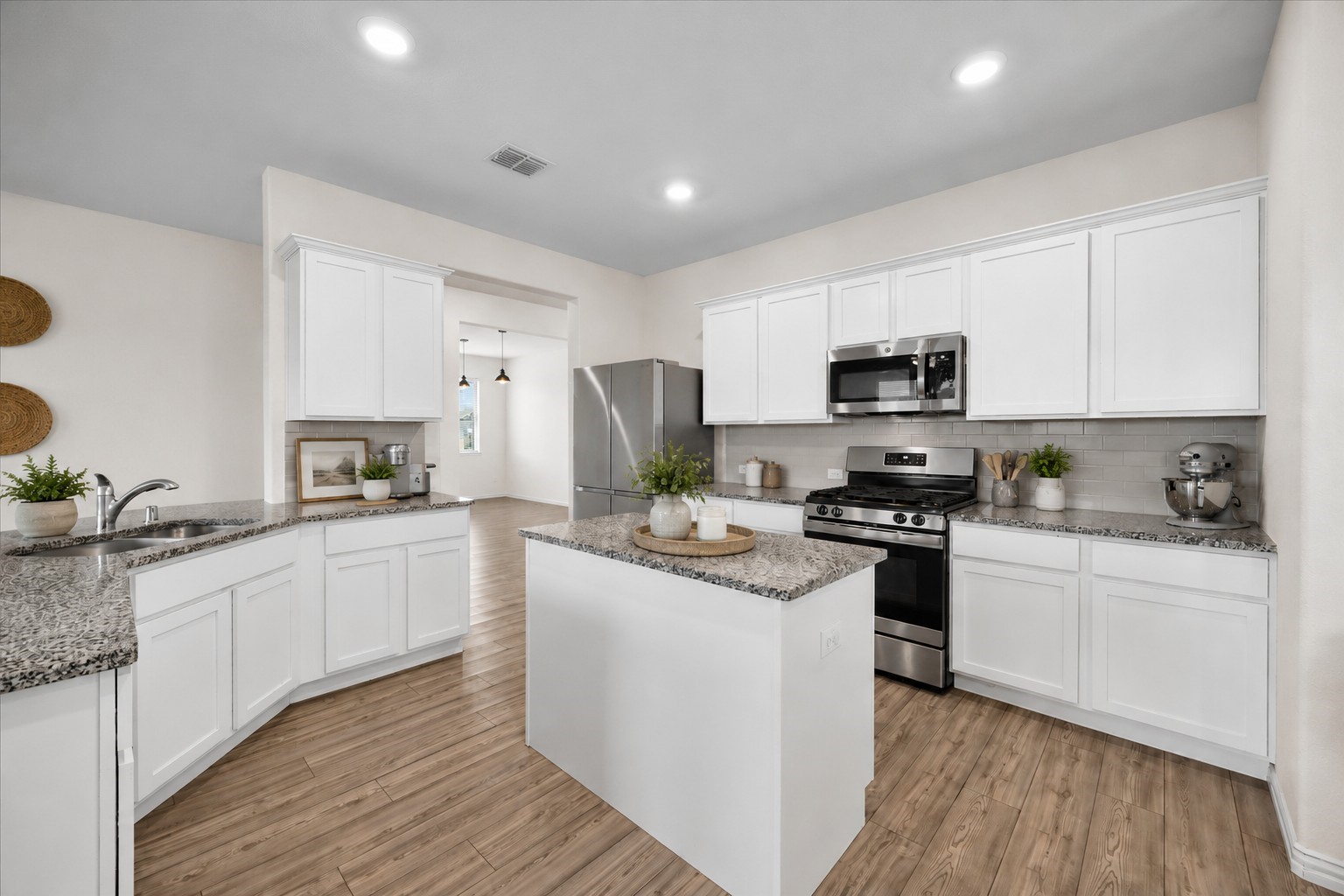 2100 Whispering Sage Boulevard Royse City TX 75189