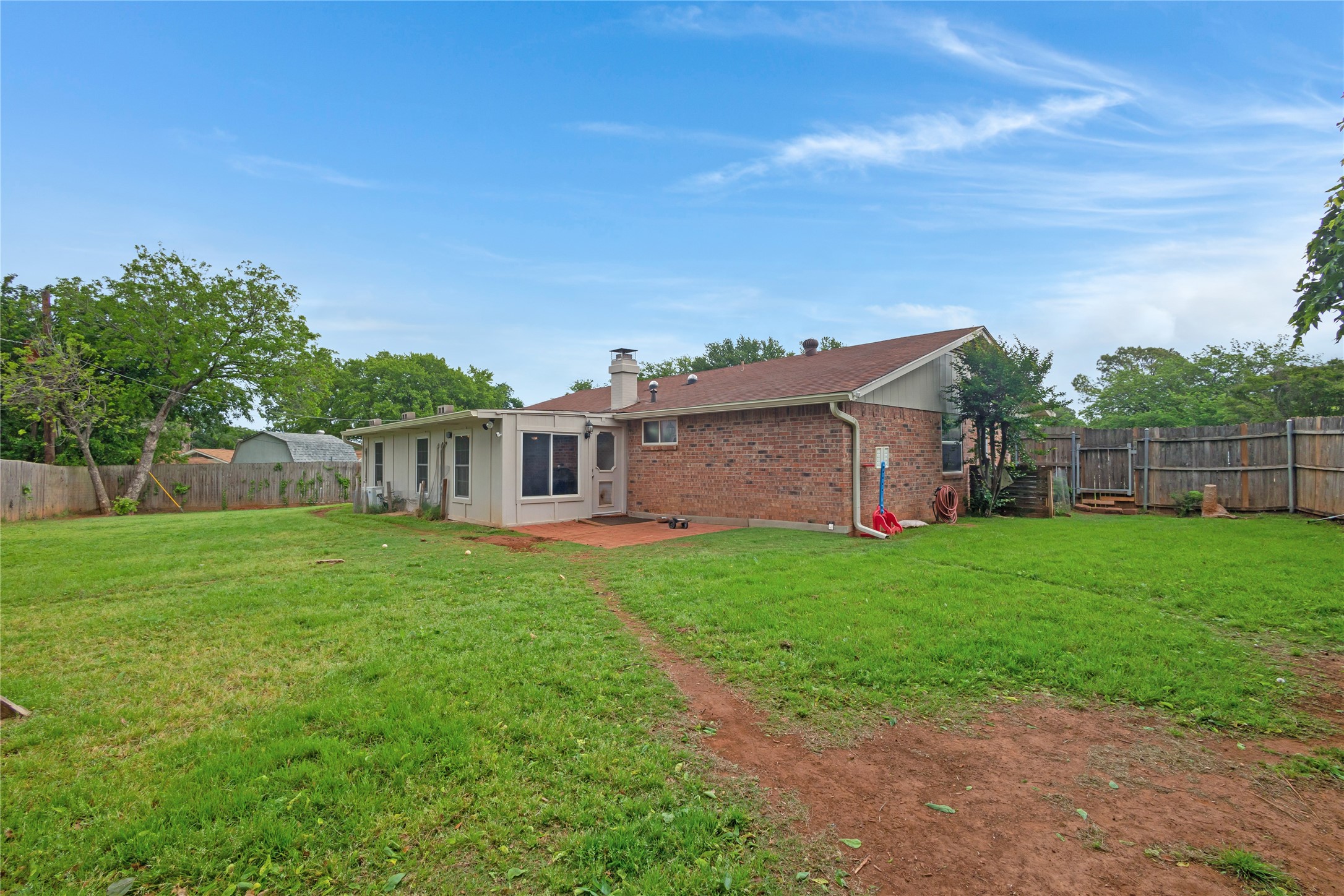1912 Devonshire Court Arlington TX 76015