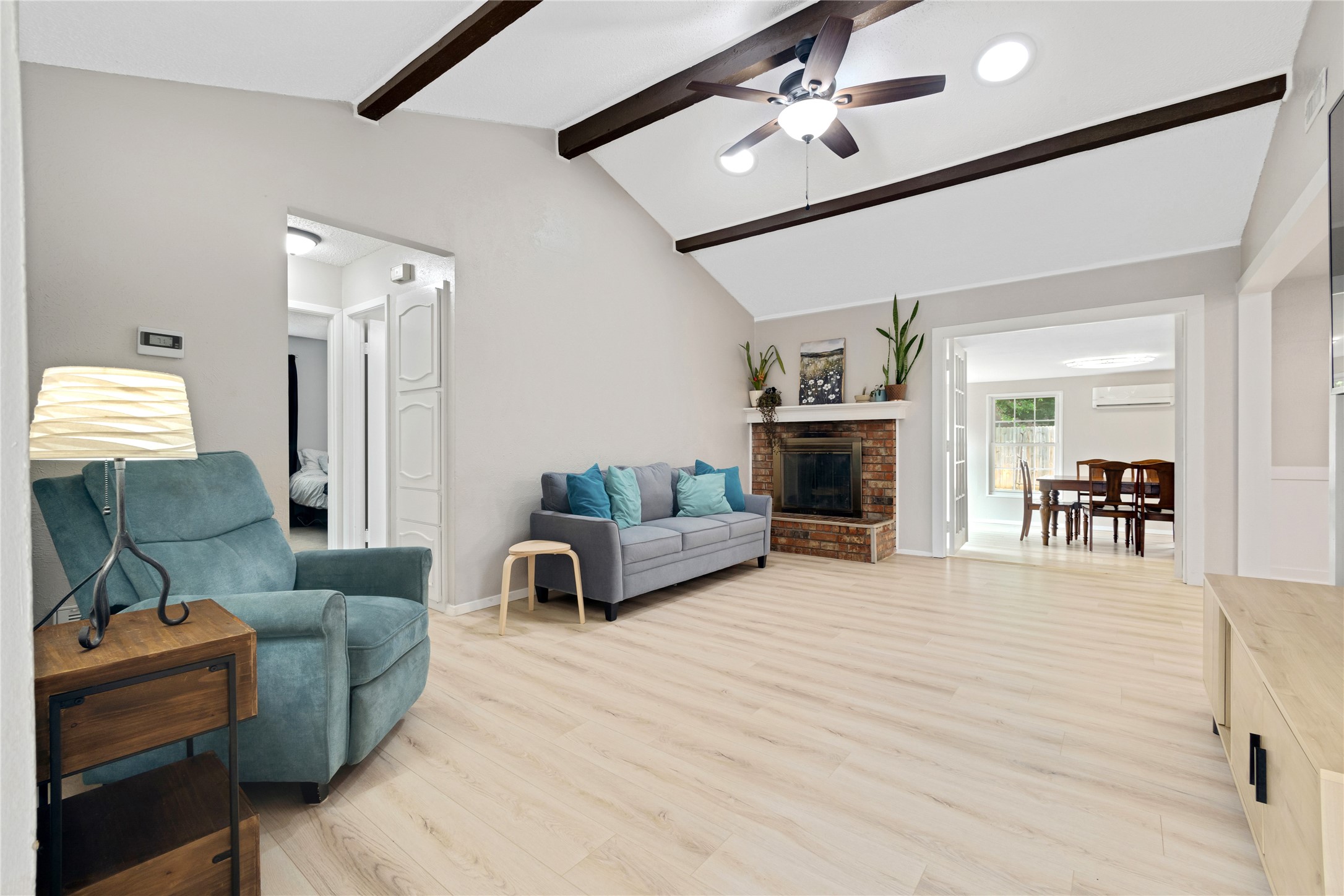 1912 Devonshire Court Arlington TX 76015